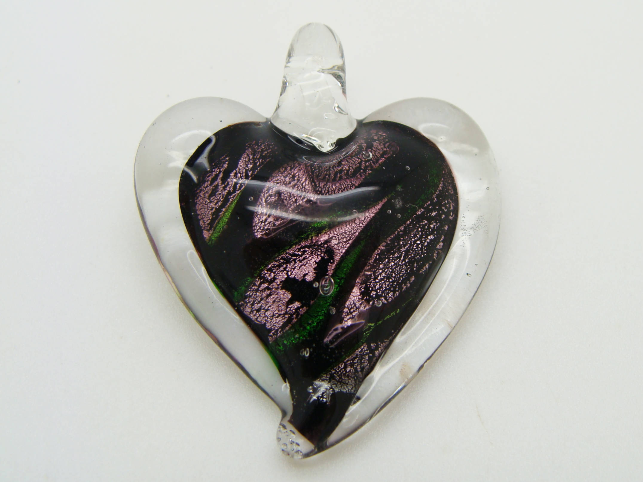 Pend-105-8 pendentif coeur violet vert verre
