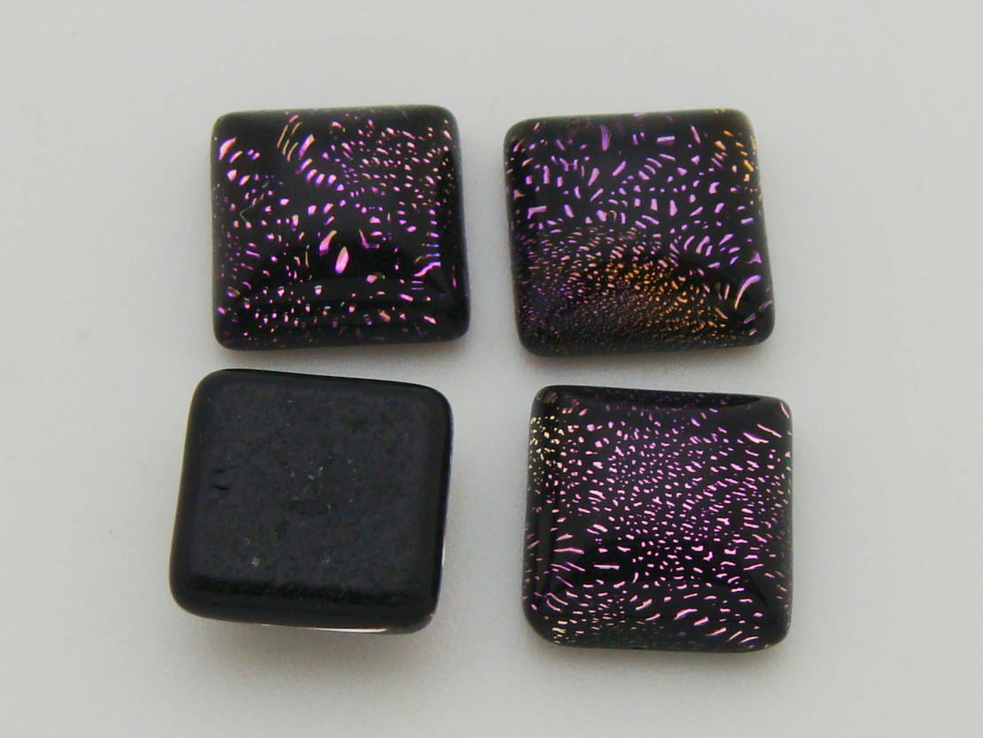 cabochon verre dichroique carre 10mm 10 violet