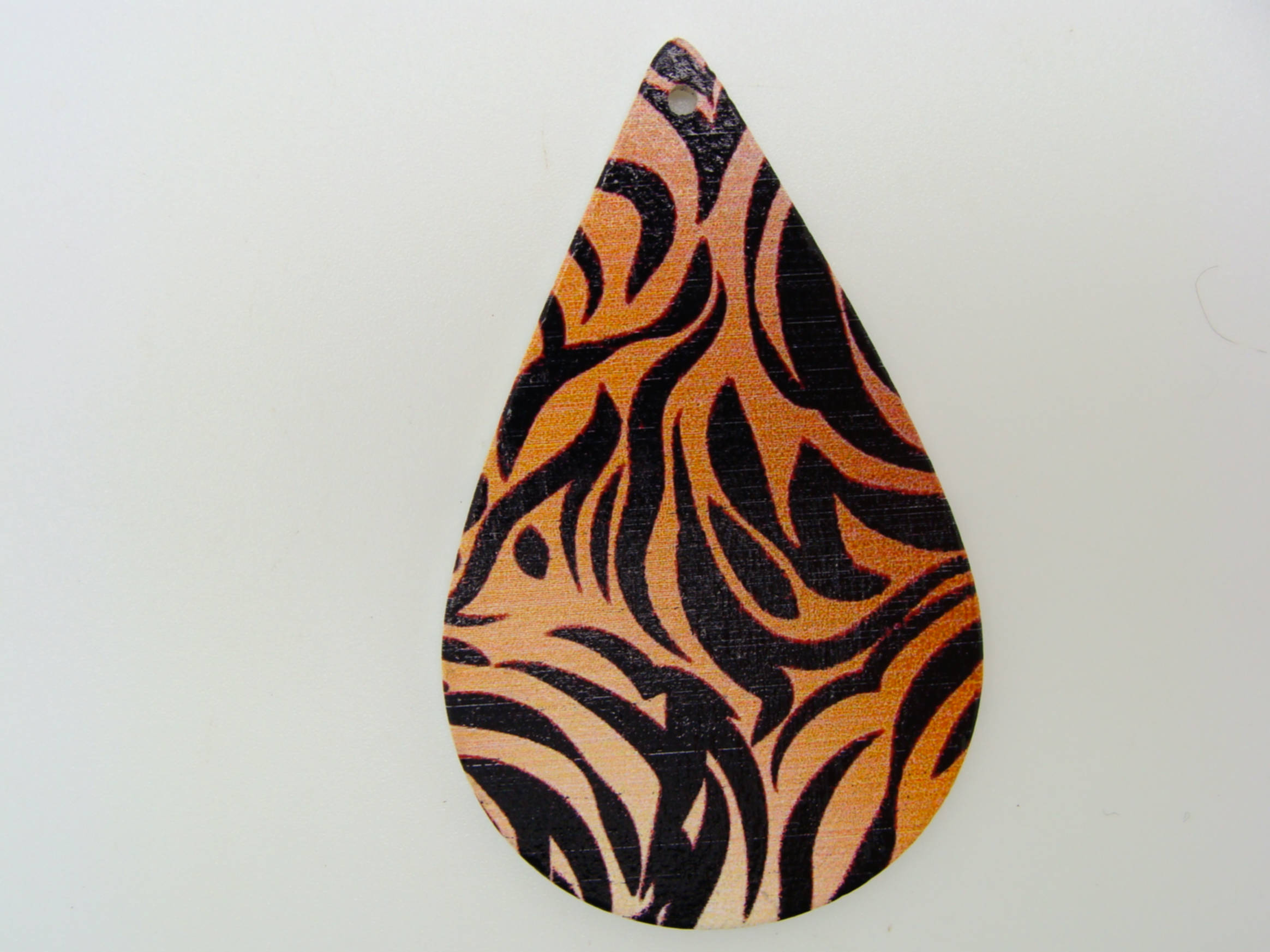 Pend-bois-10-9 pendentif bois goutte imprime tigre