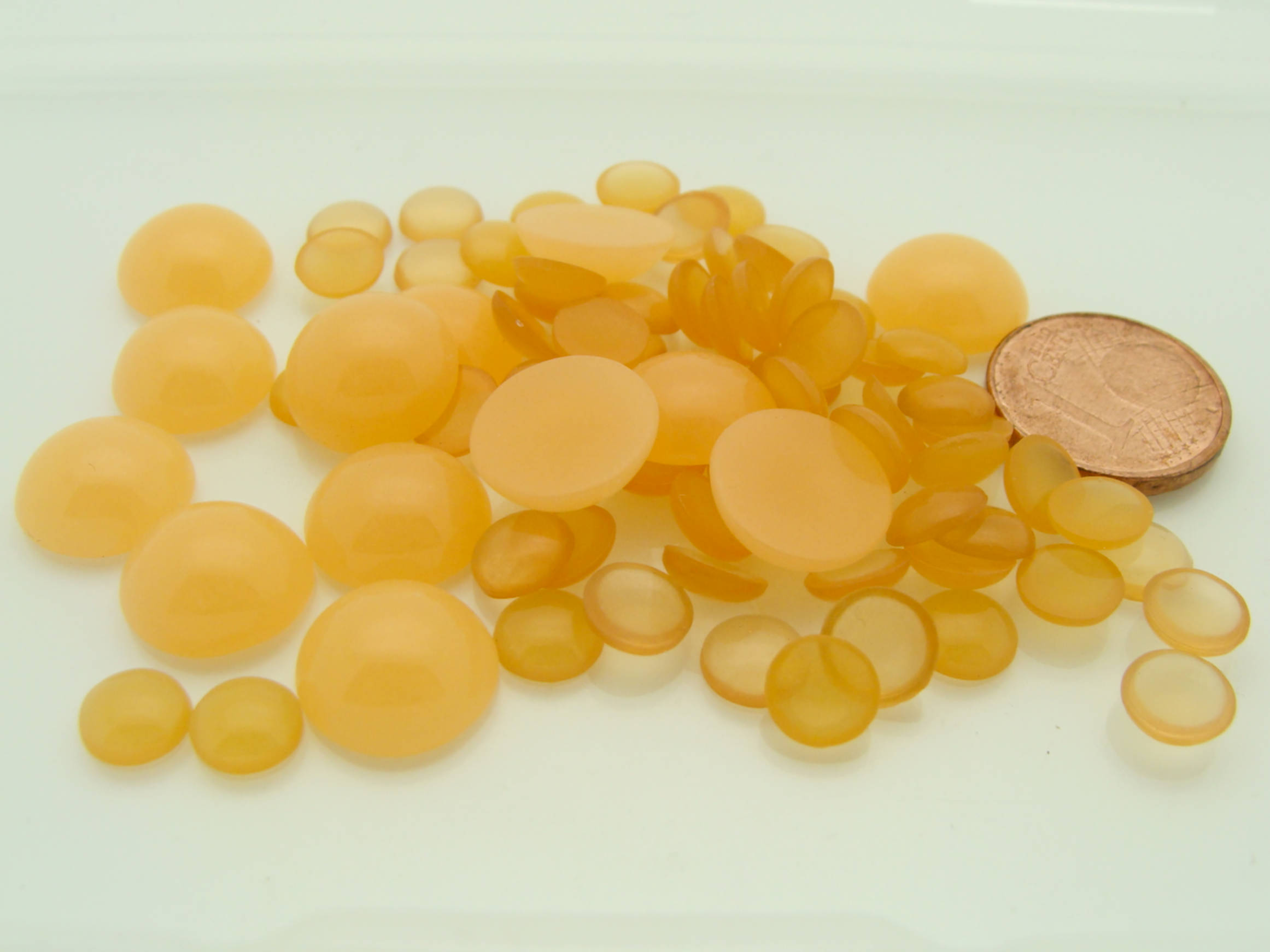 cab-lot25 cabochon orange