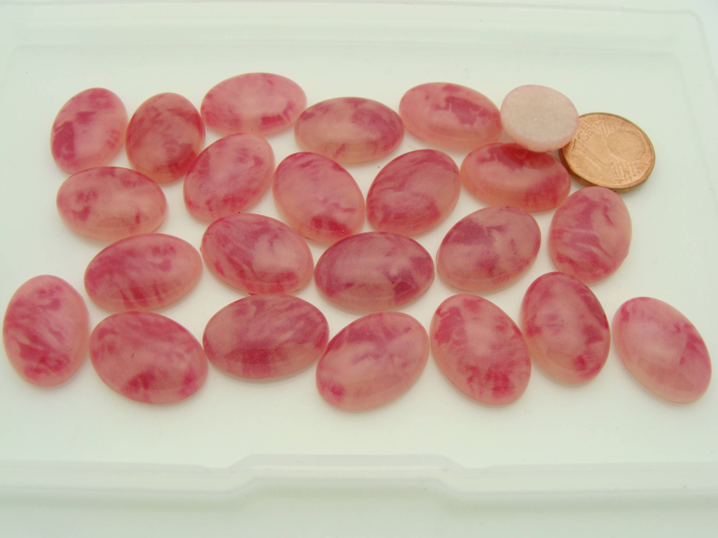 cabochons synthetiques ovales roses cab-lot36
