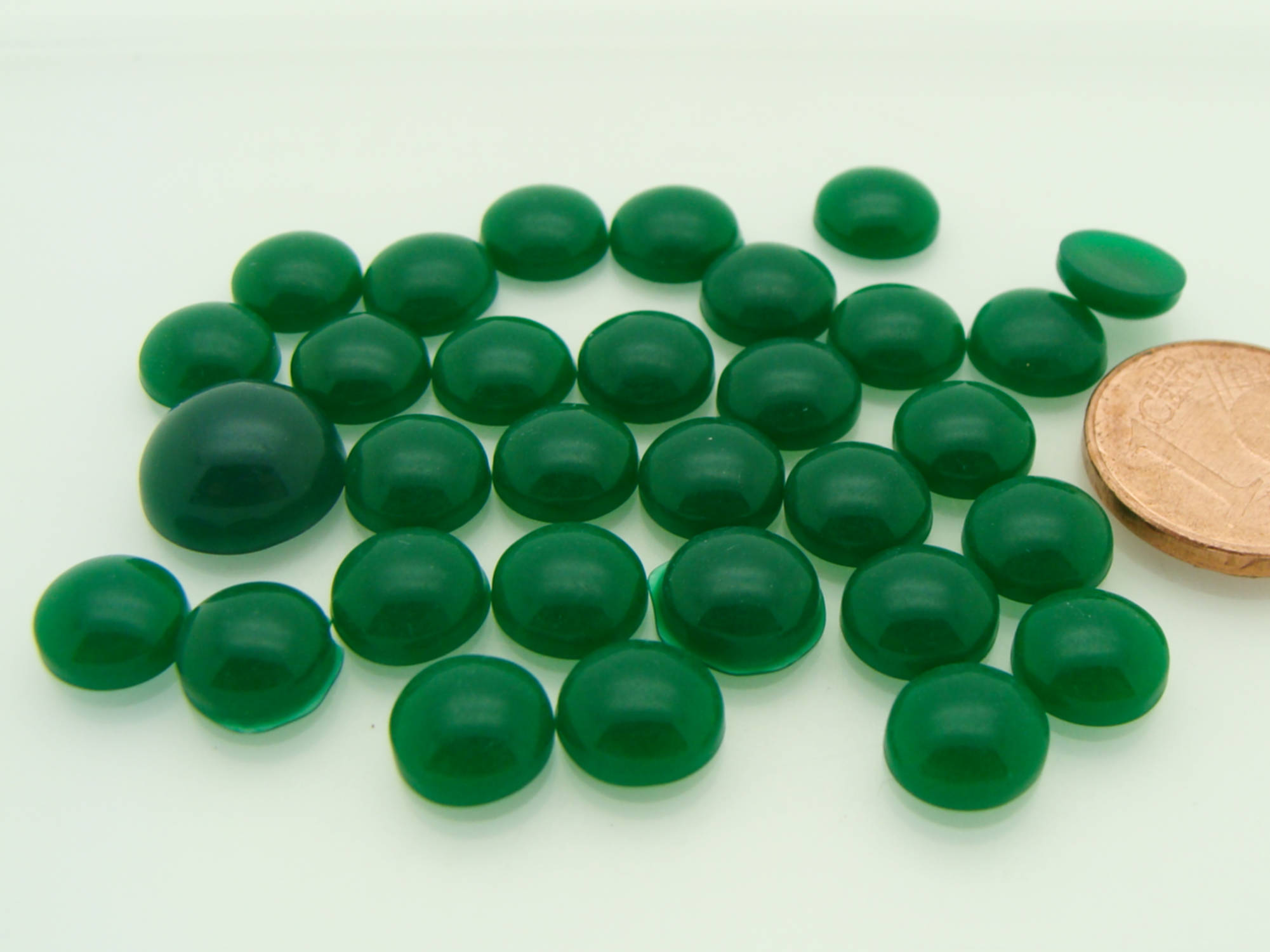 cabochons verts ronds cab-lot32