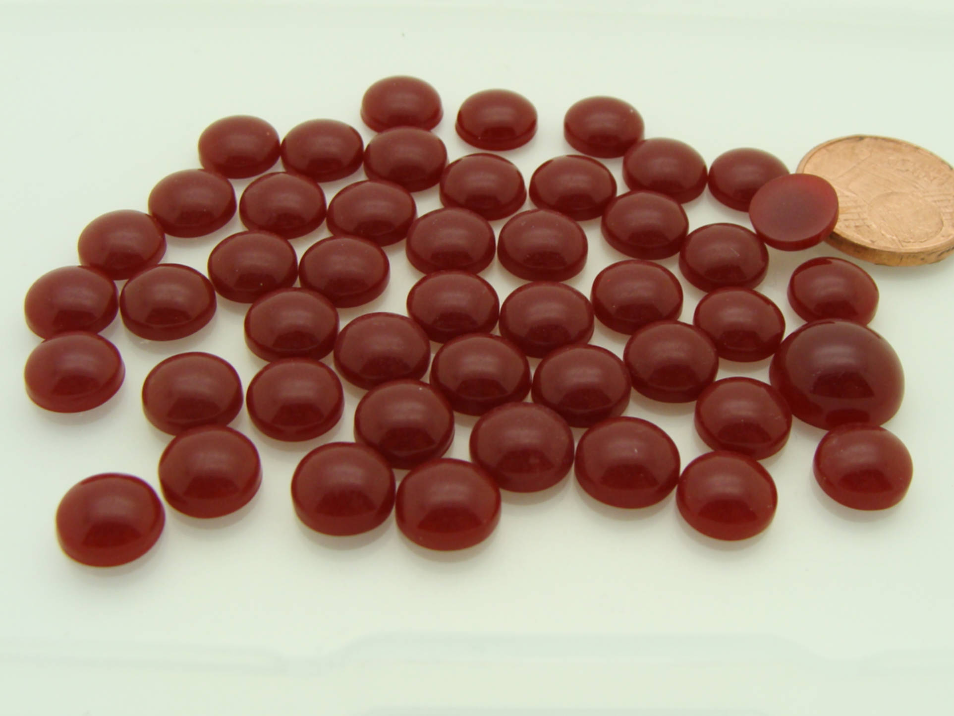 cabochons rouges ronds cab-lot40