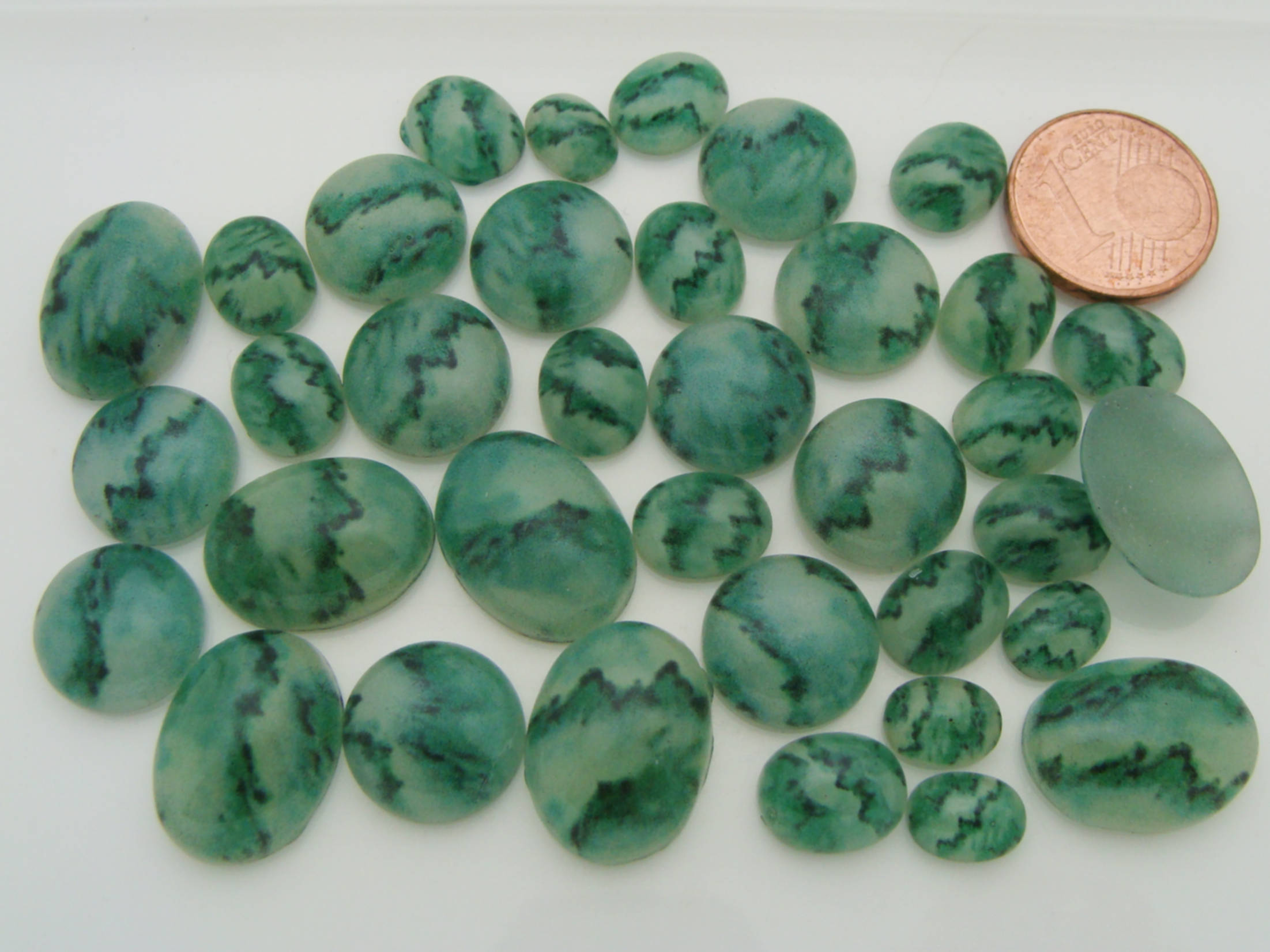 cabochon vert mix tailles cab-lot35
