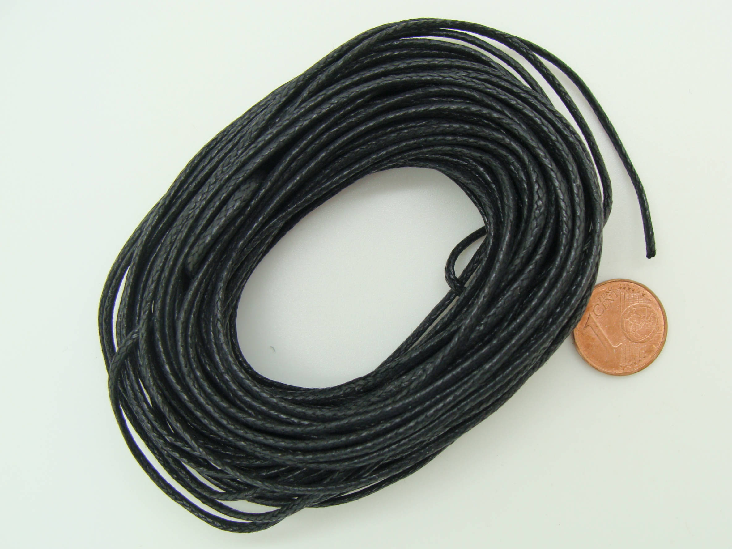 fil coton polyester noir 2mm