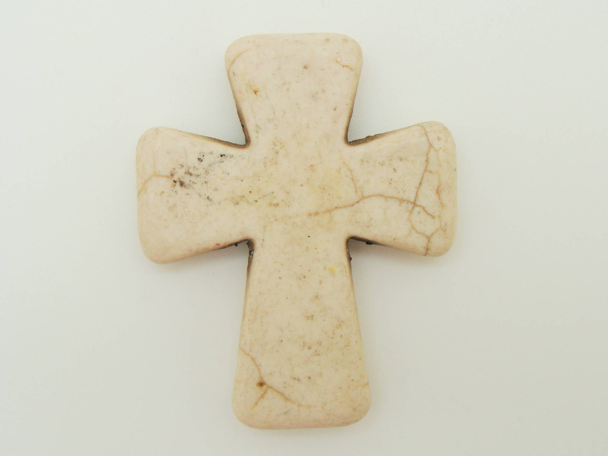 pendentif croix creme PIER106