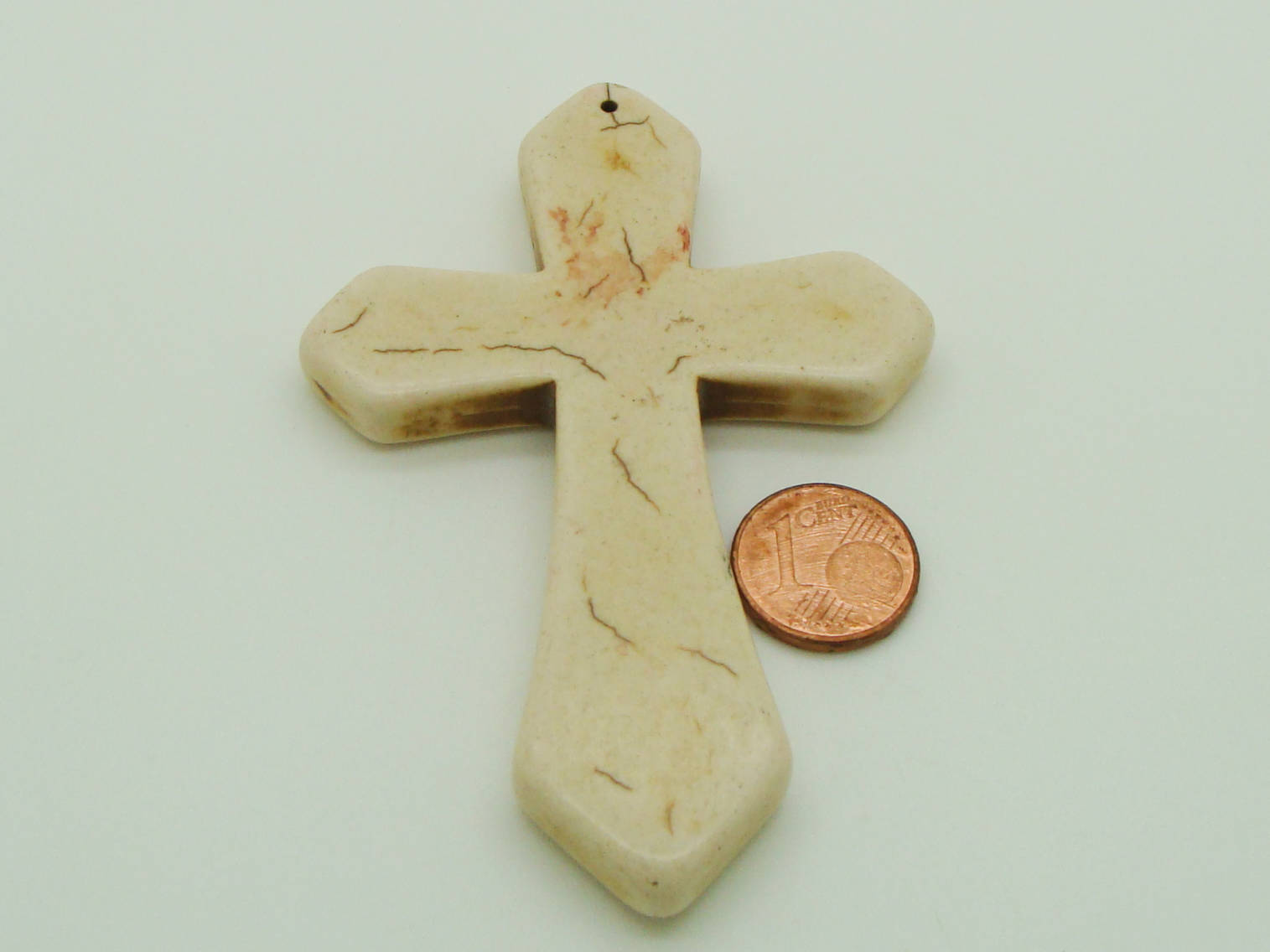 pendentif croix creme PIER105