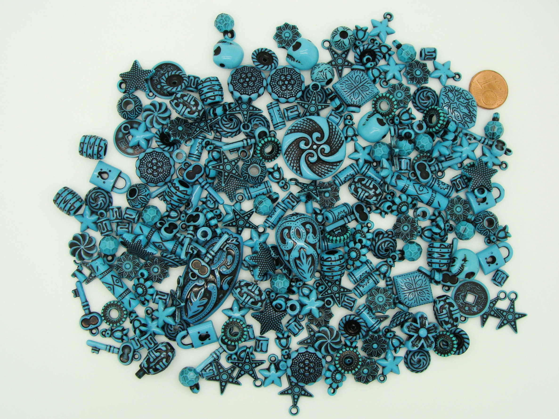 acry-75g-turquoiqe-fonce perle et breloques bleu acrylique