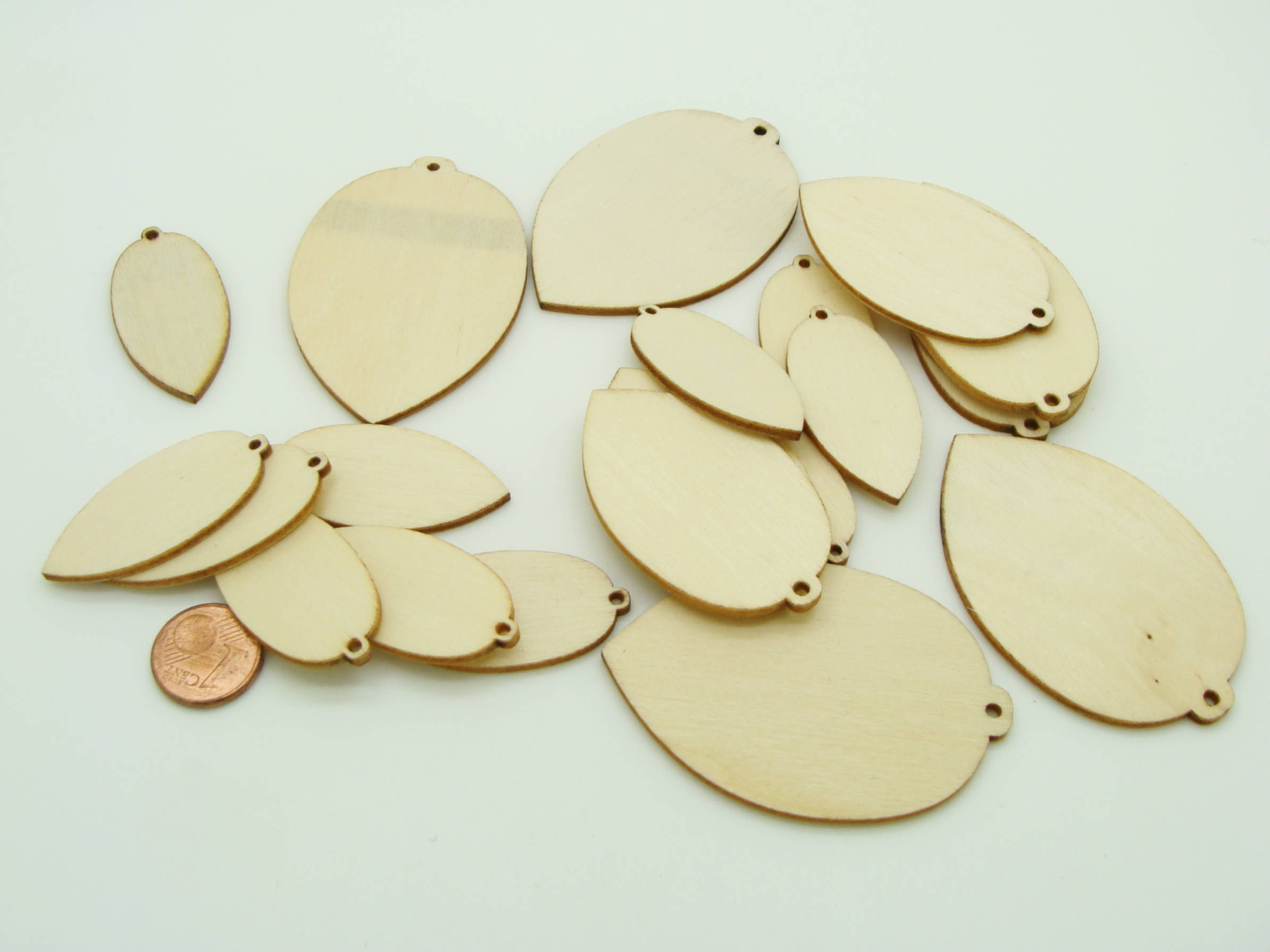 Pend-bois-lot17 pendentif bois feuille
