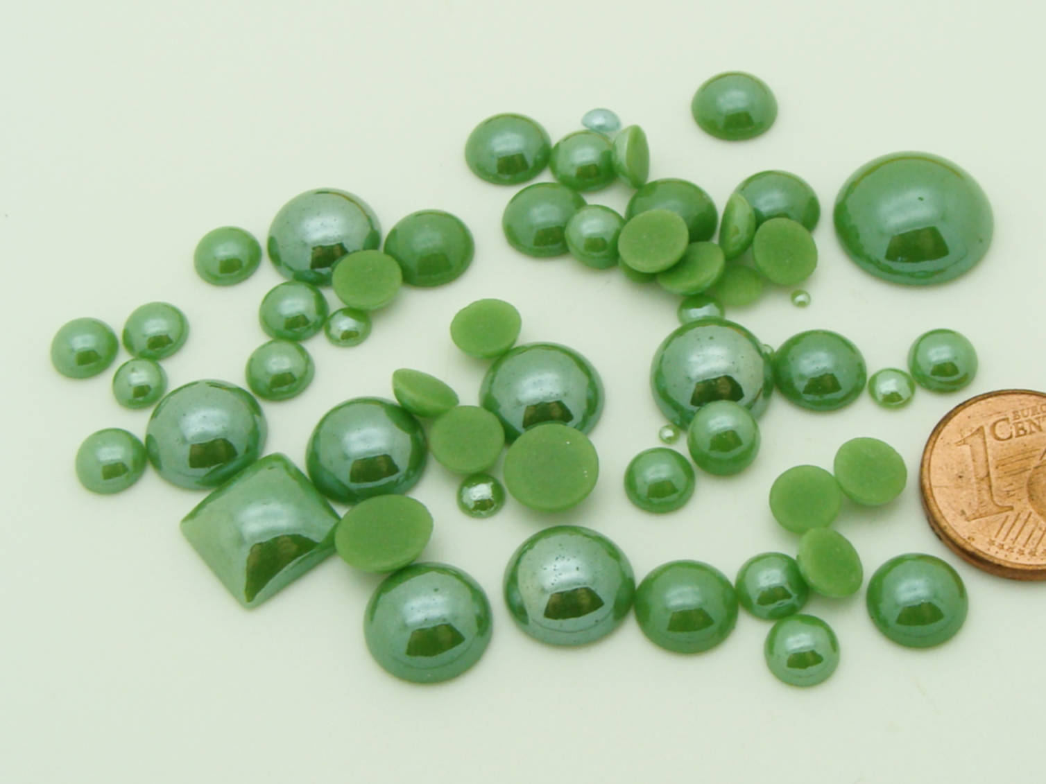 cabochon verre nacre vert mix tailles