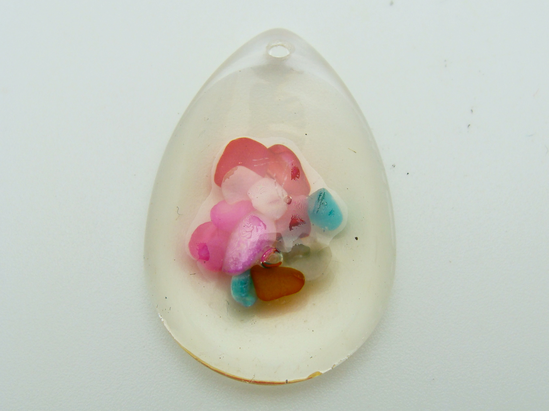 pendentif goutte resine avec nacre Res-20