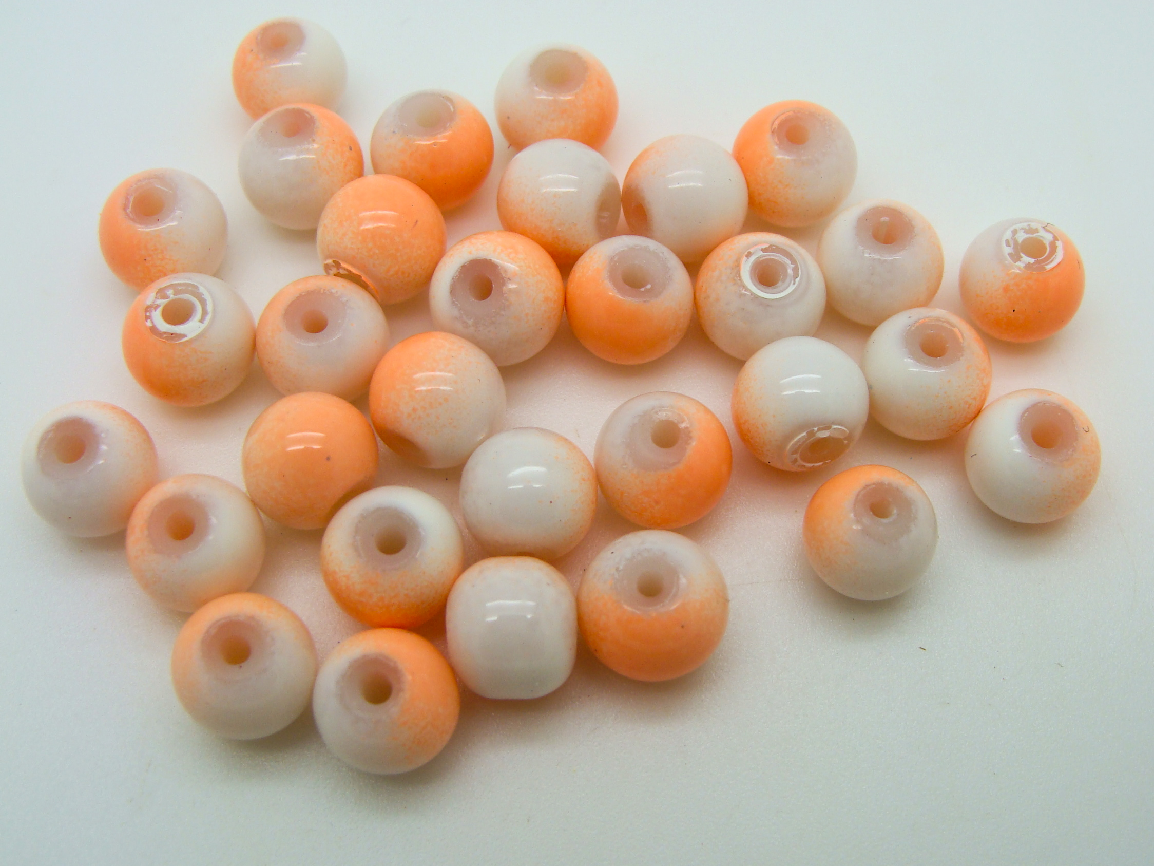 PV-peint-32 perle verre 8mm blanc orange