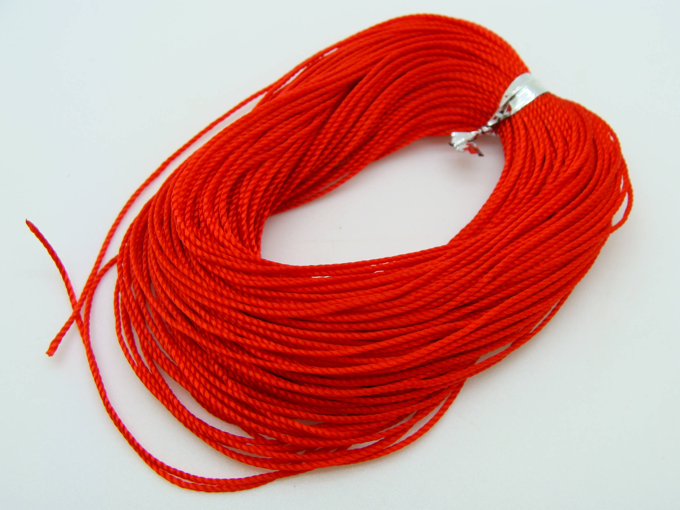 fil polyester 08 tresse 20m rouge