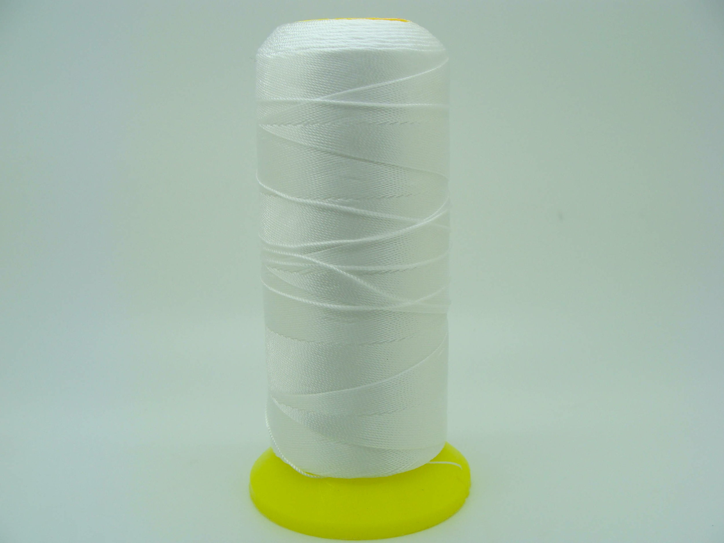 fil polyester 08 tresse bobine blanc