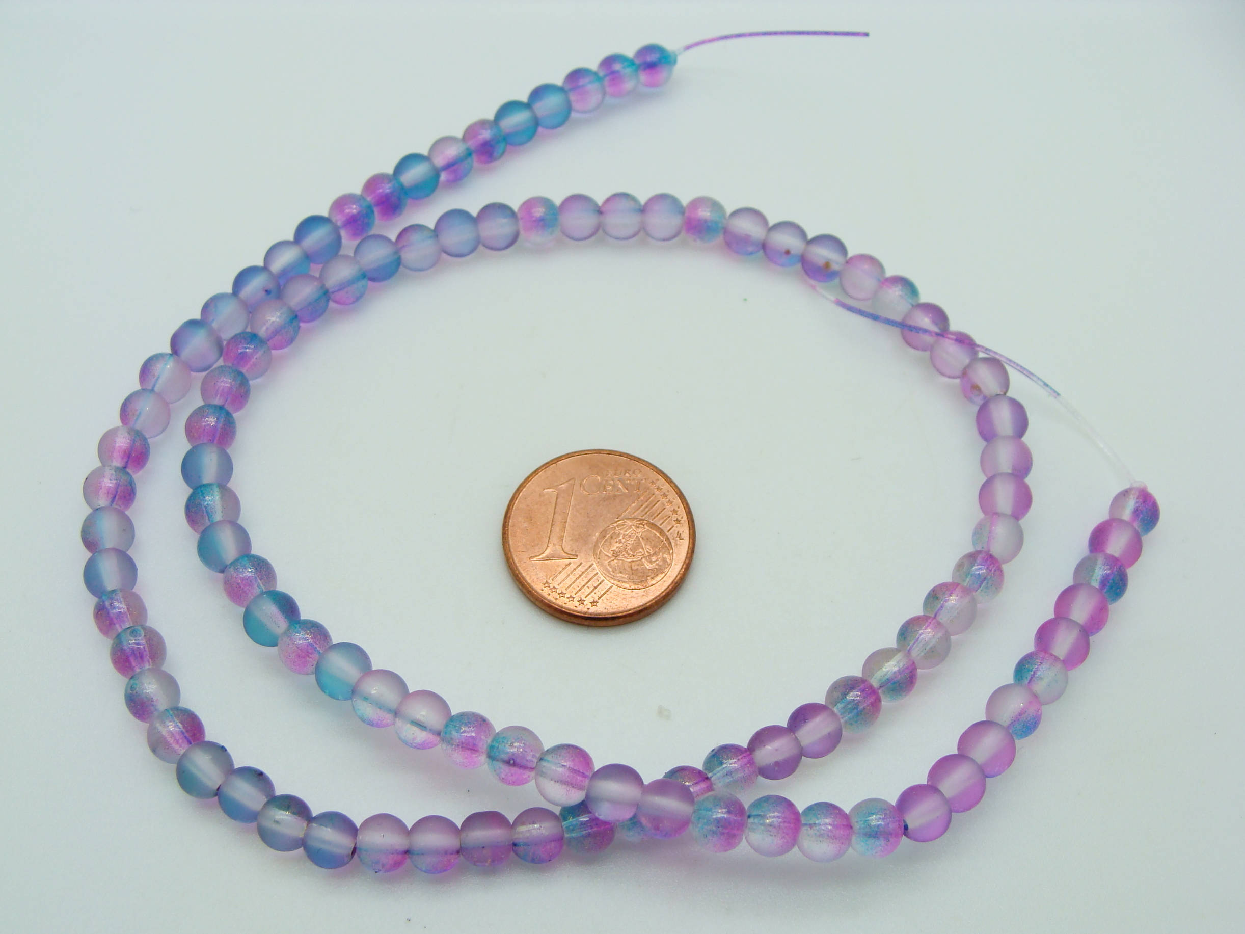 perle 4mm bicolore bleu rose verre givre