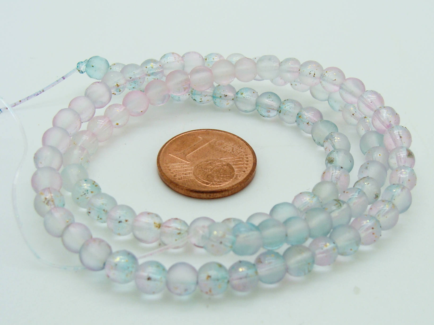 perle 4mm bleute verre givre