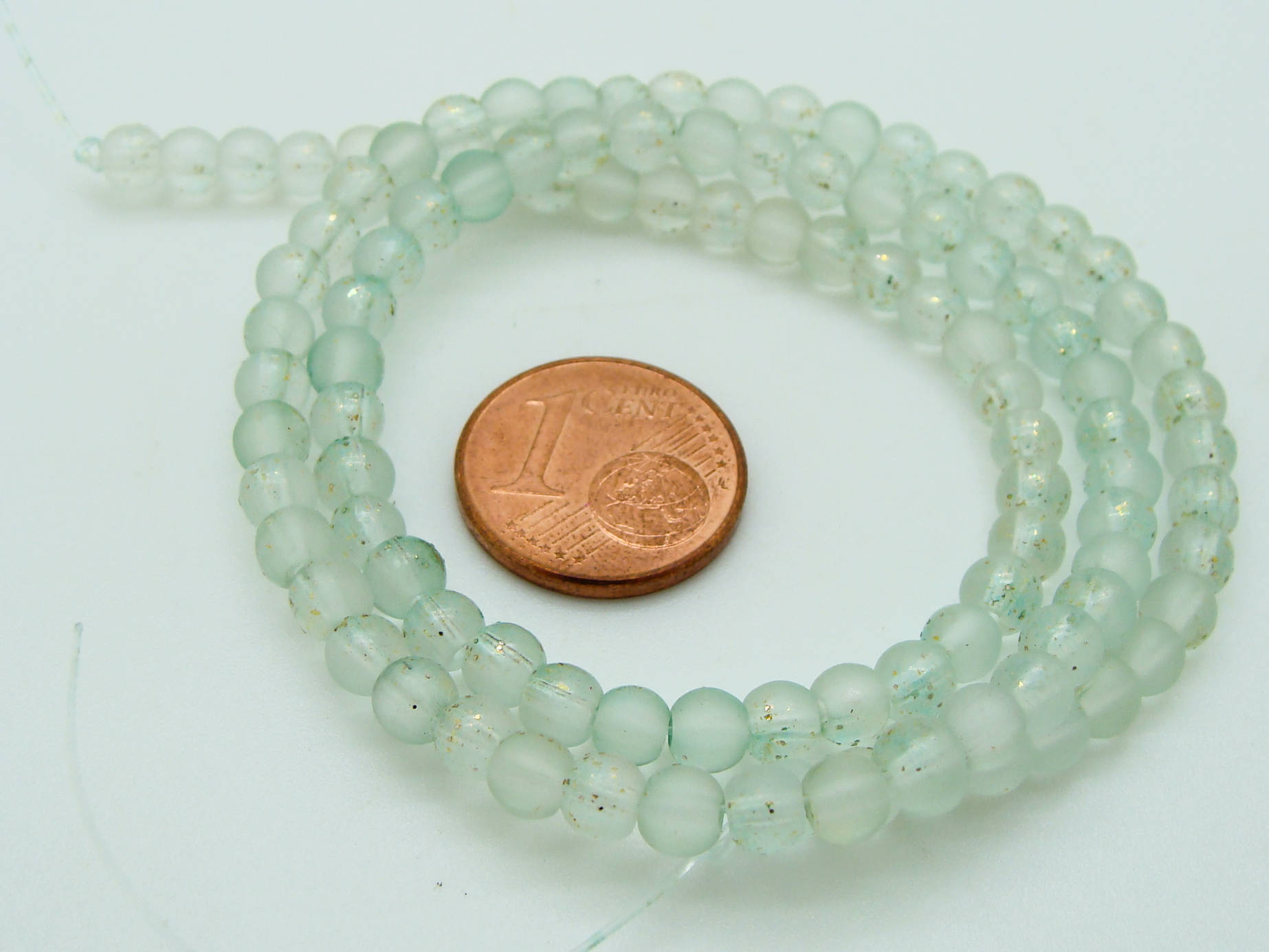 perle 4mm vert clair verre givre