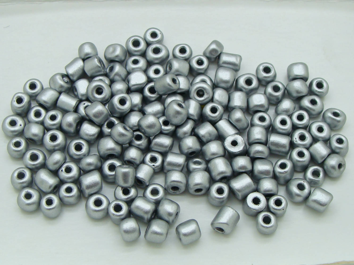 rocaille 5mm gris argent perle