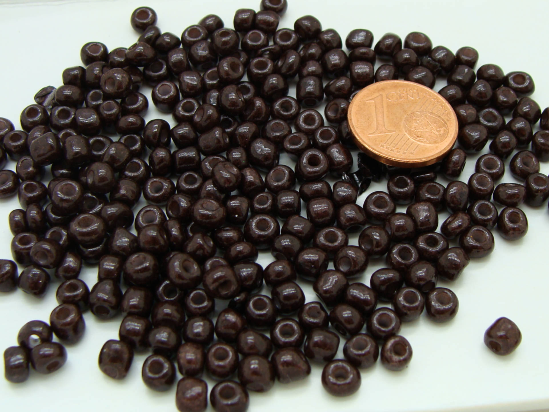 perle rocaille opaque 4mm marron fonce verre