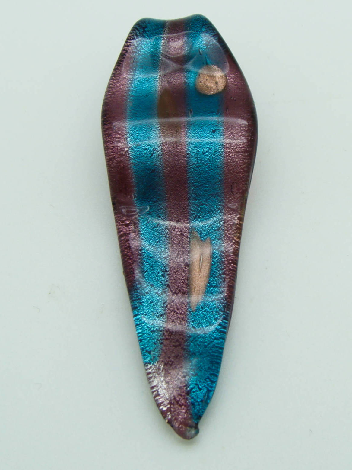 Pend-391-5 pendentif feuille violet bleu lampwork