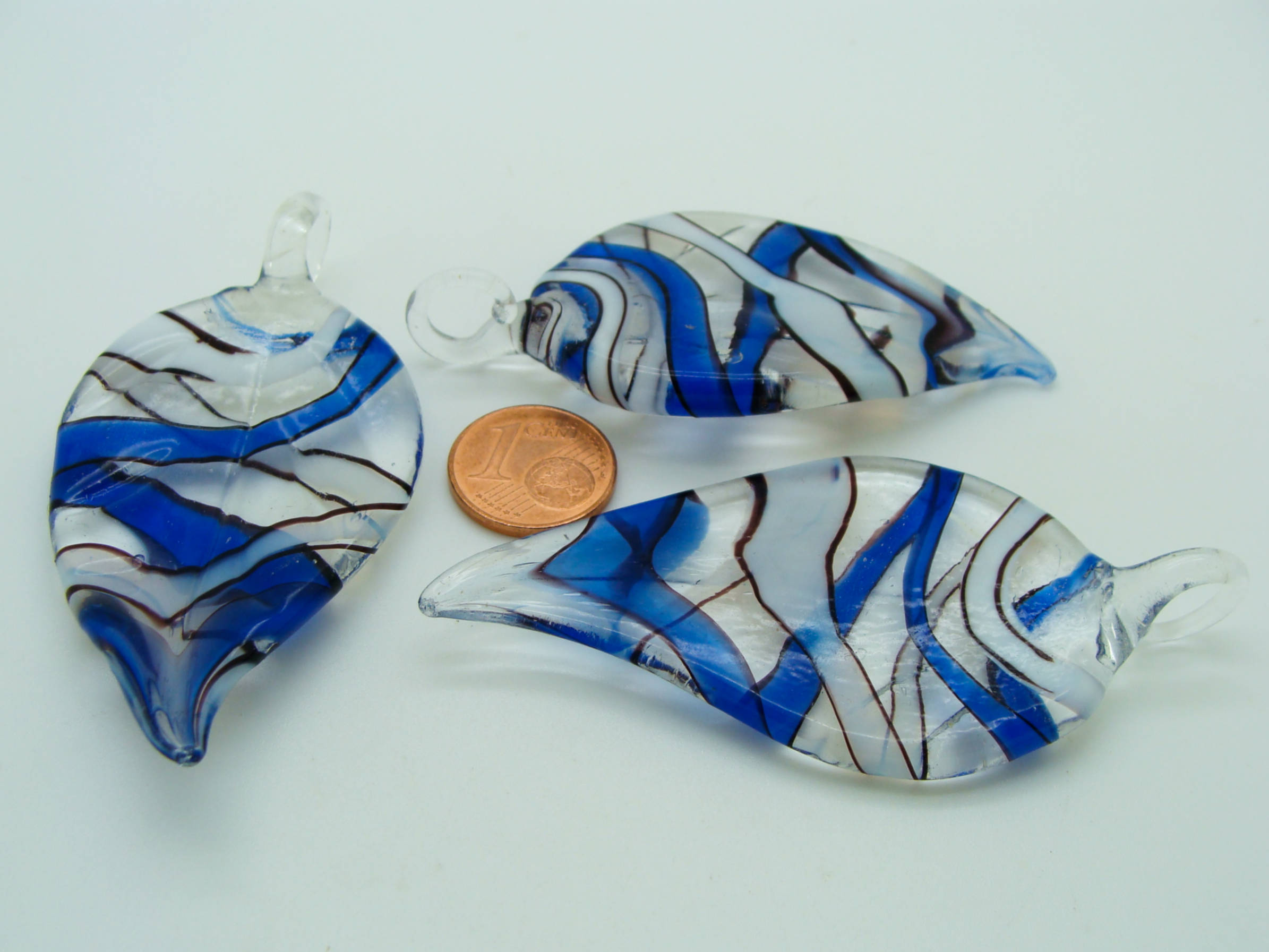 pendentif feuille bleu verre Pend-397-1