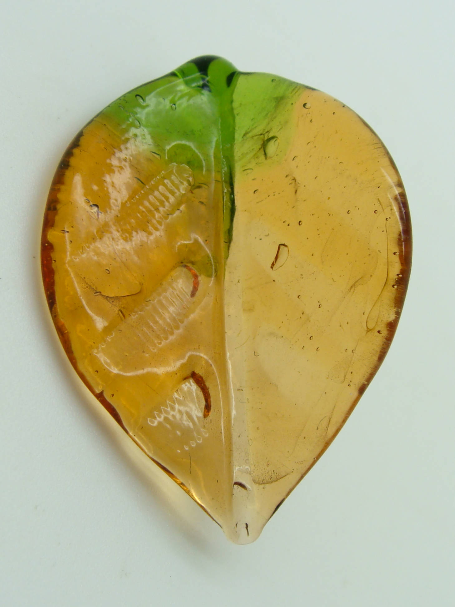 pendentif feuille marron vert lampwork Pend-398-2