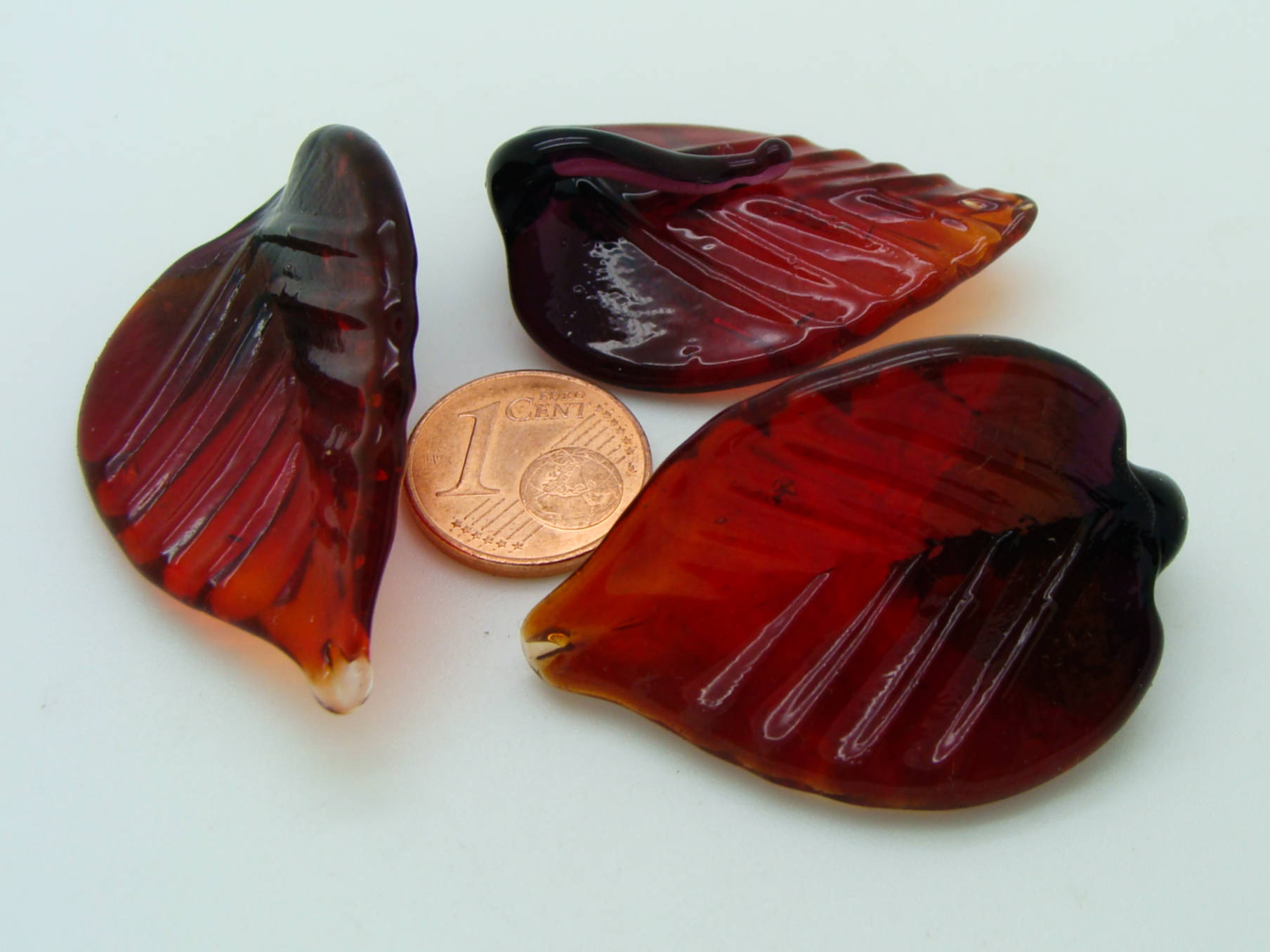 pendentif feuille rouge verre Pend-398-3