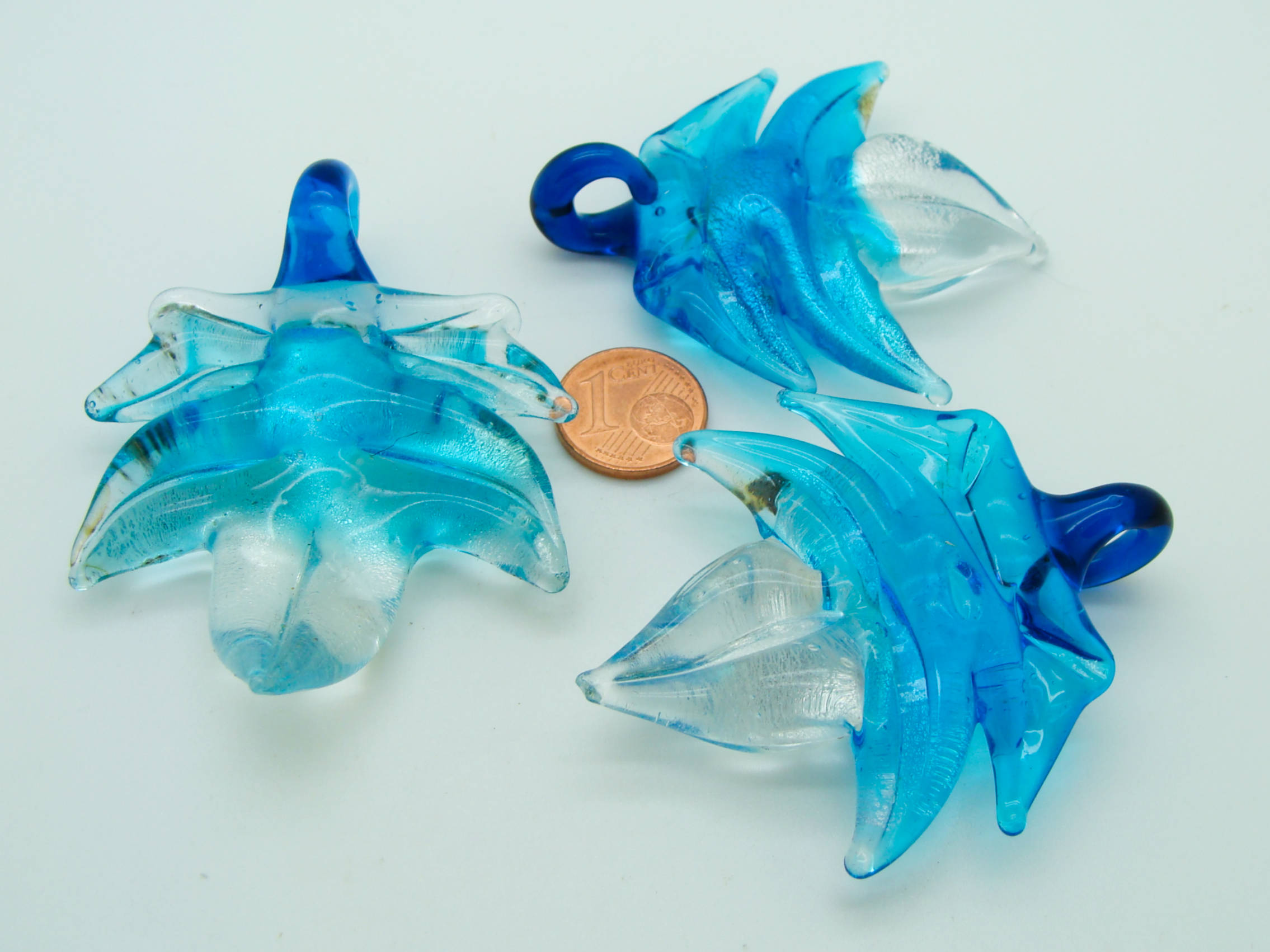 pendentif feuille bleu transparent verre Pend-399-1