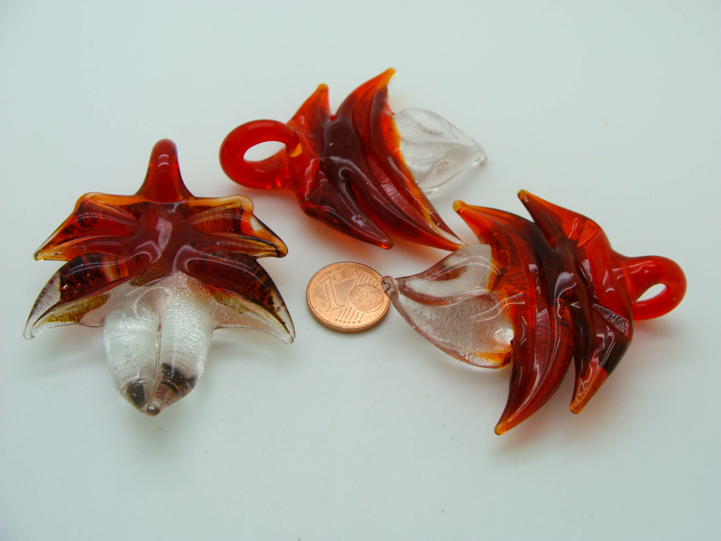 pendentif feuille rouge transparent verre Pend-399-3