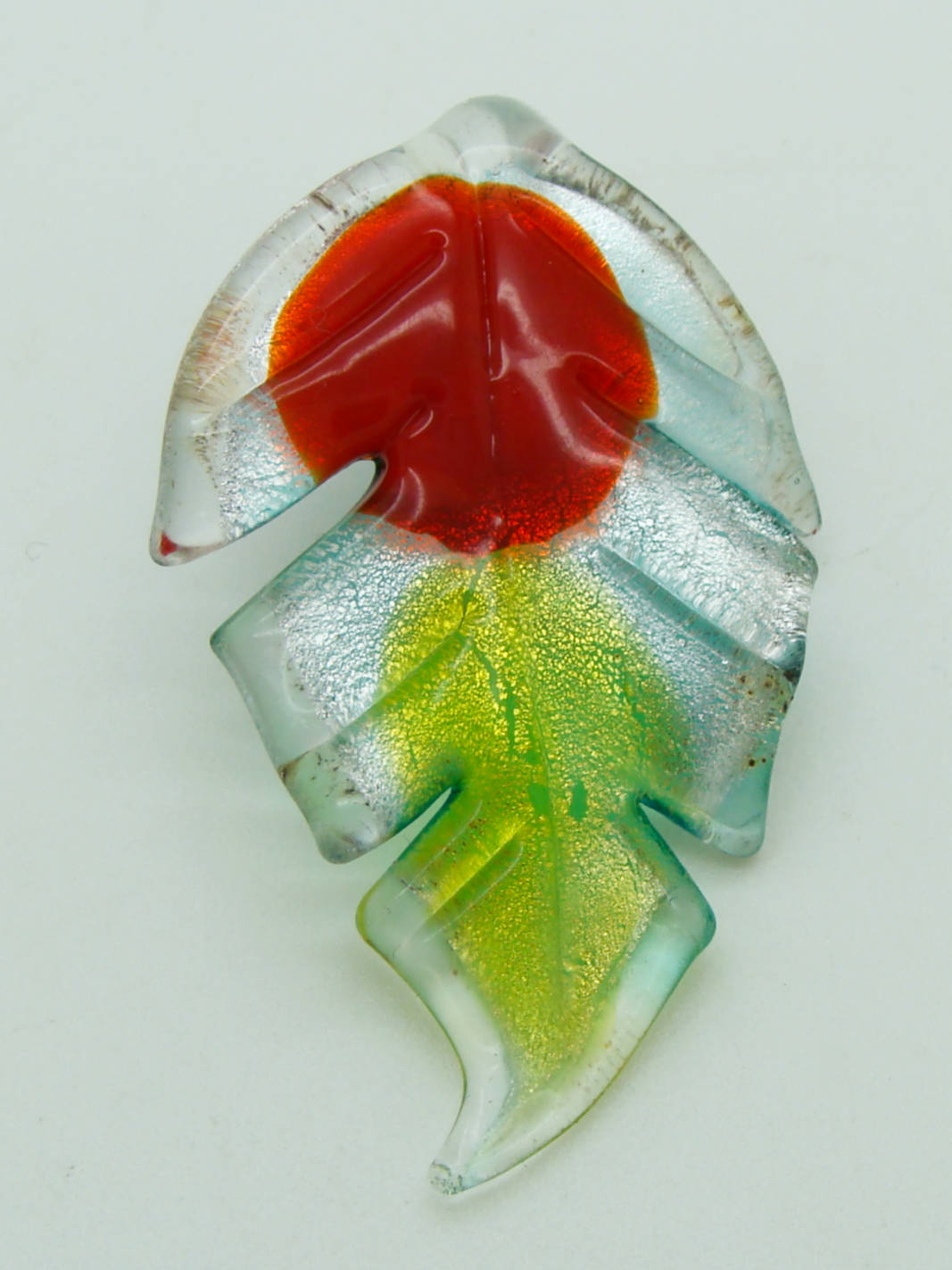 pendentif plume point rouge lampwork Pend-400-1