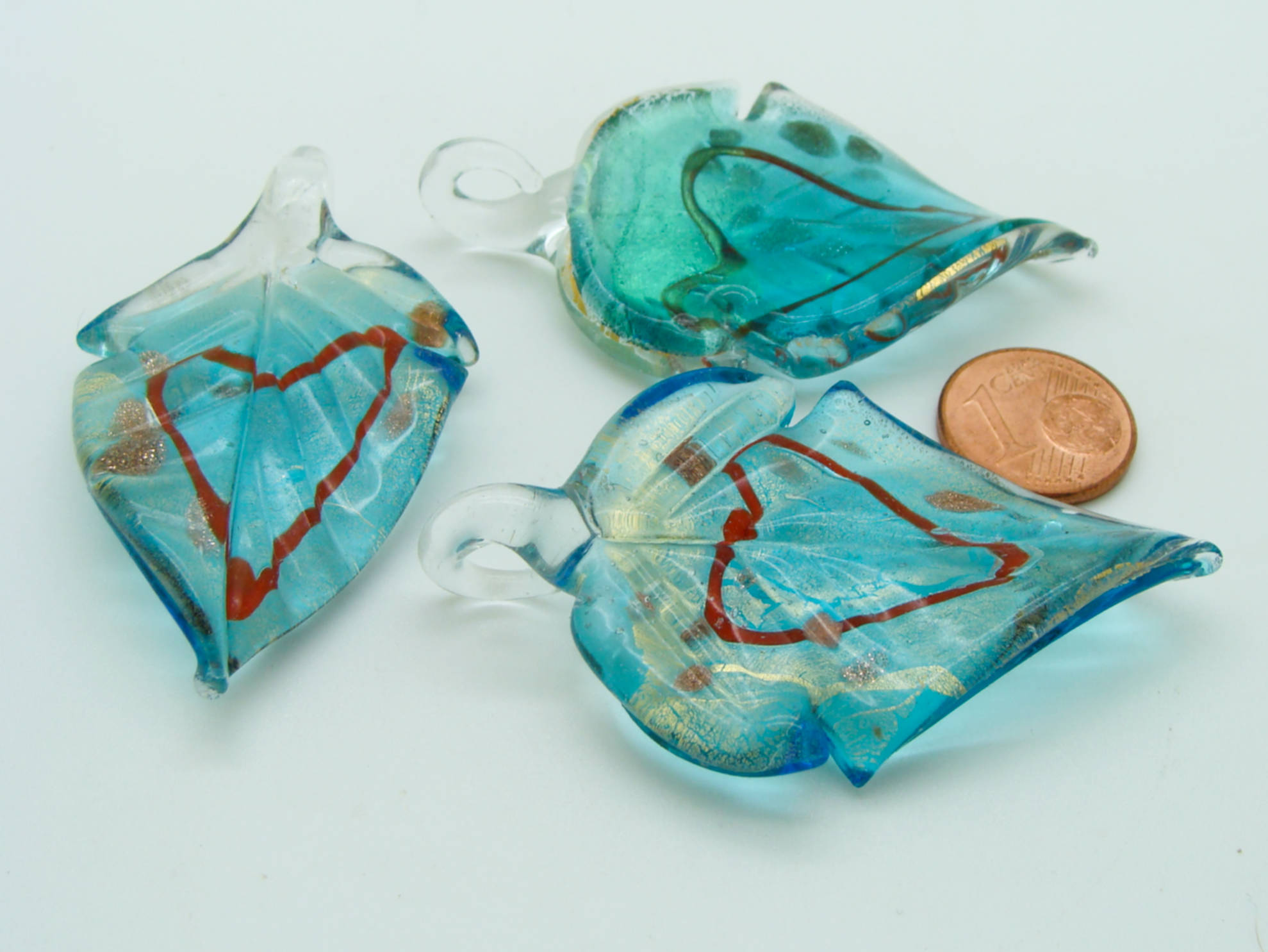 pendentif feuille bleu coeur lampwork Pend-402-4