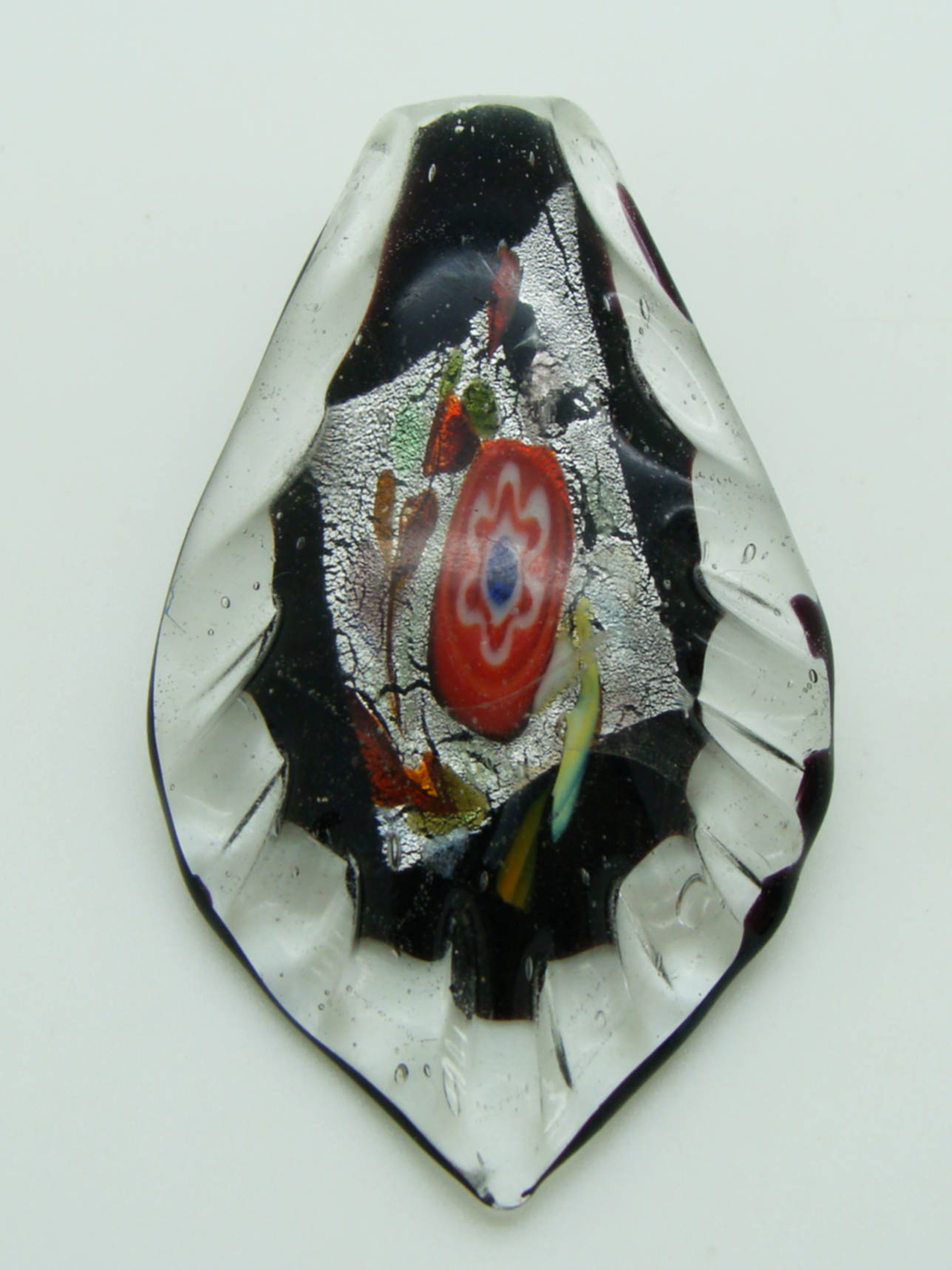 pendentif feuille noir dore Pend-403-3