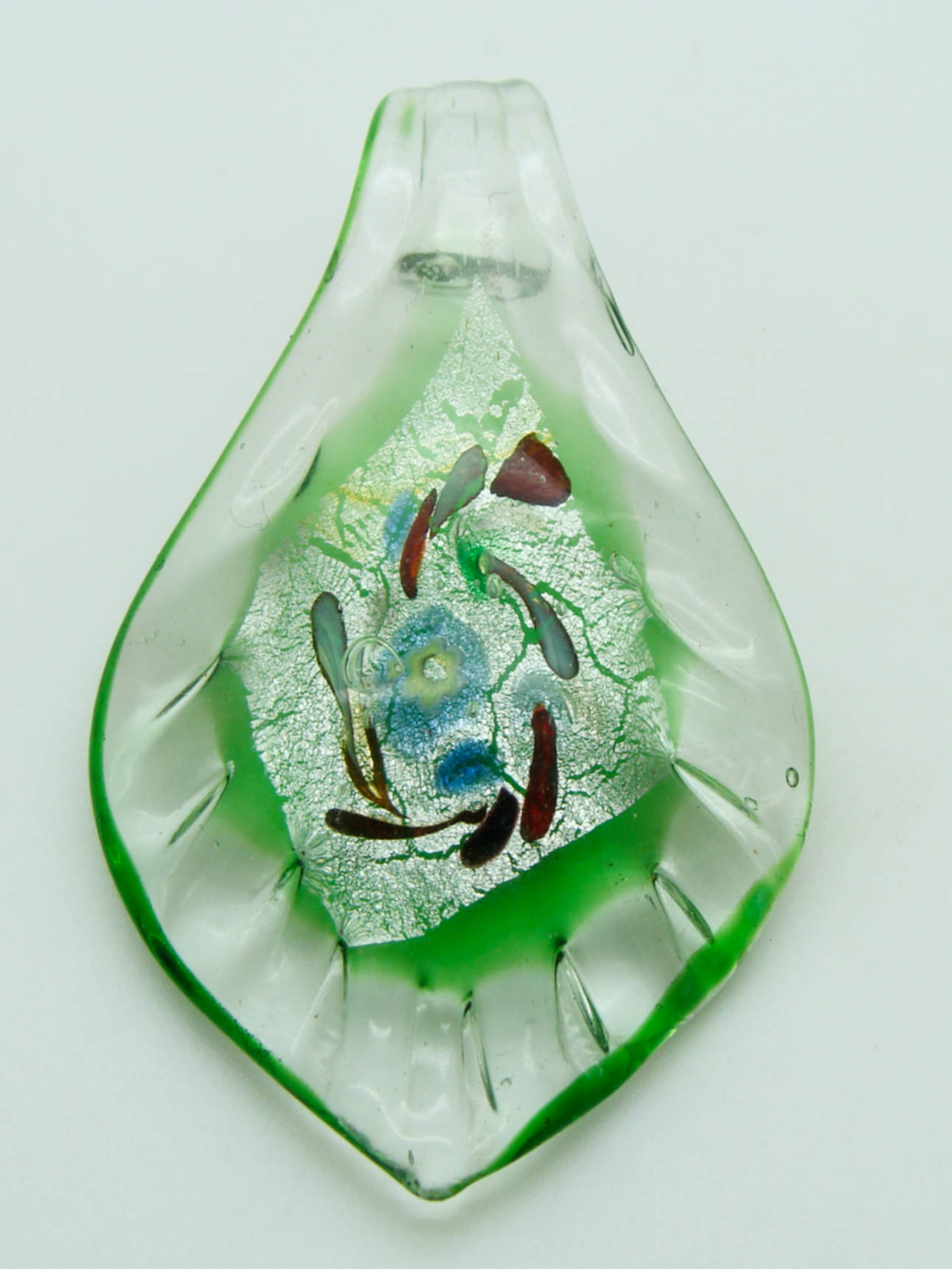 pendentif feuille vert strie Pend-403-5