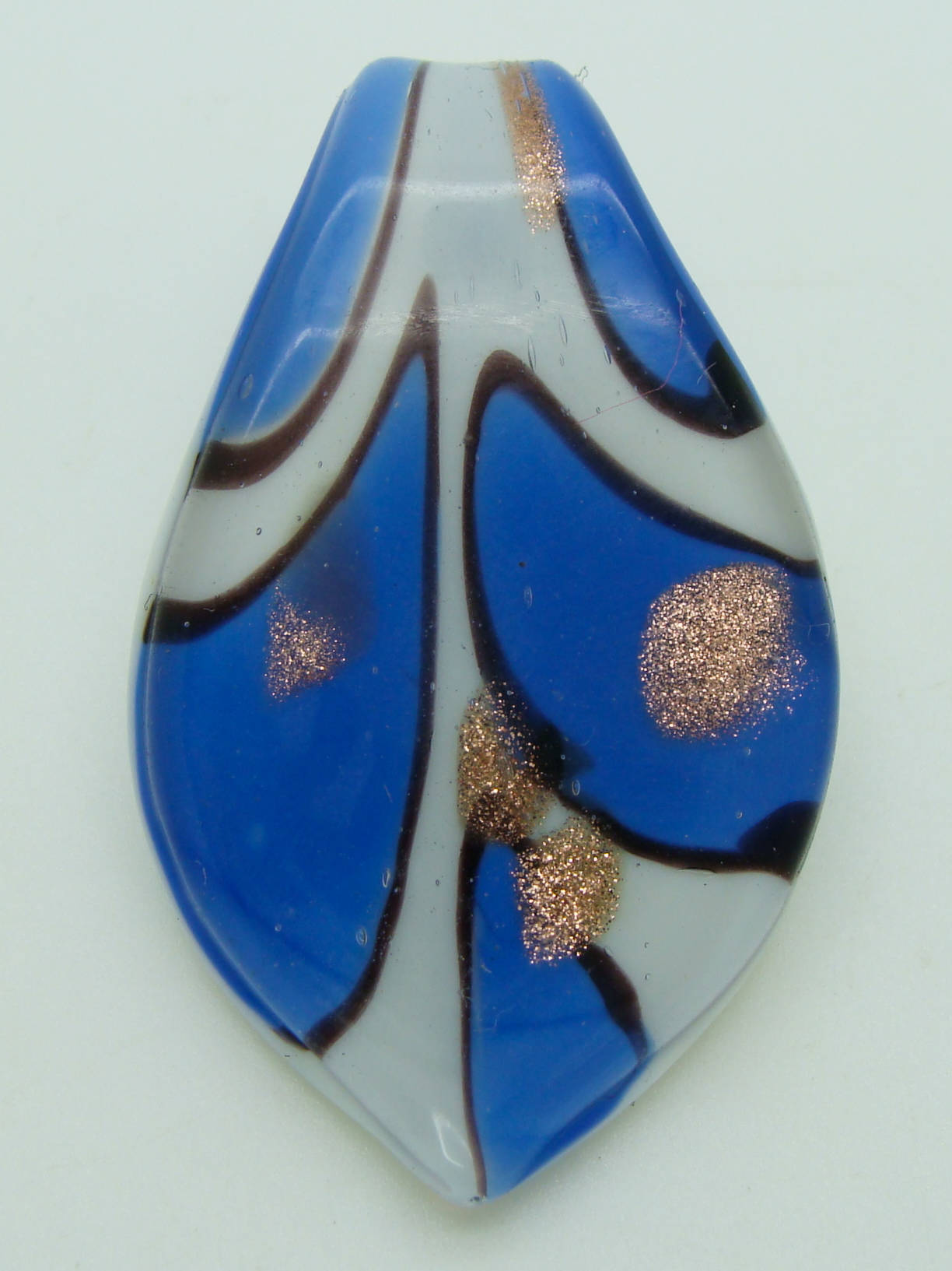 pendentif bleu blanc feuille Pend-415-2