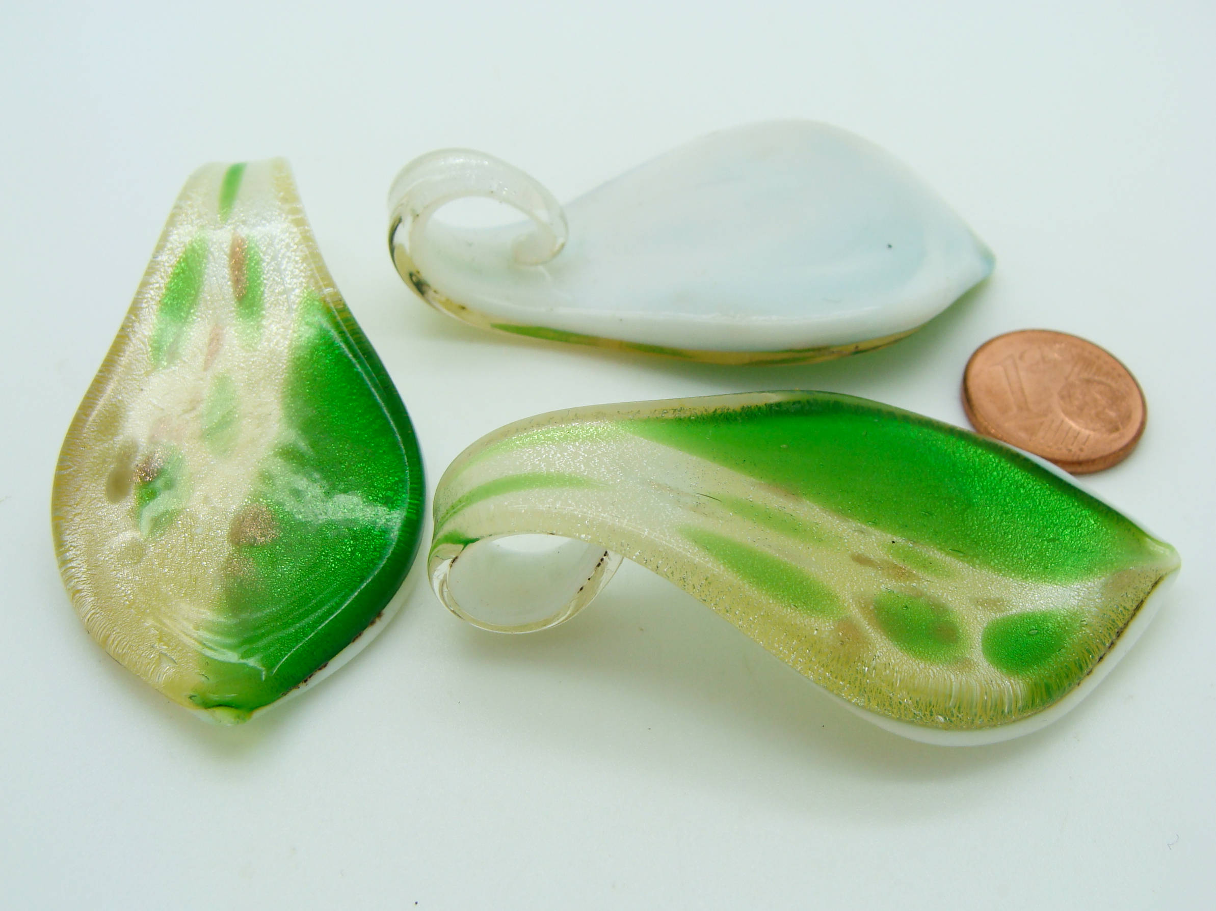 pendentif vert blanc verre Pend-418