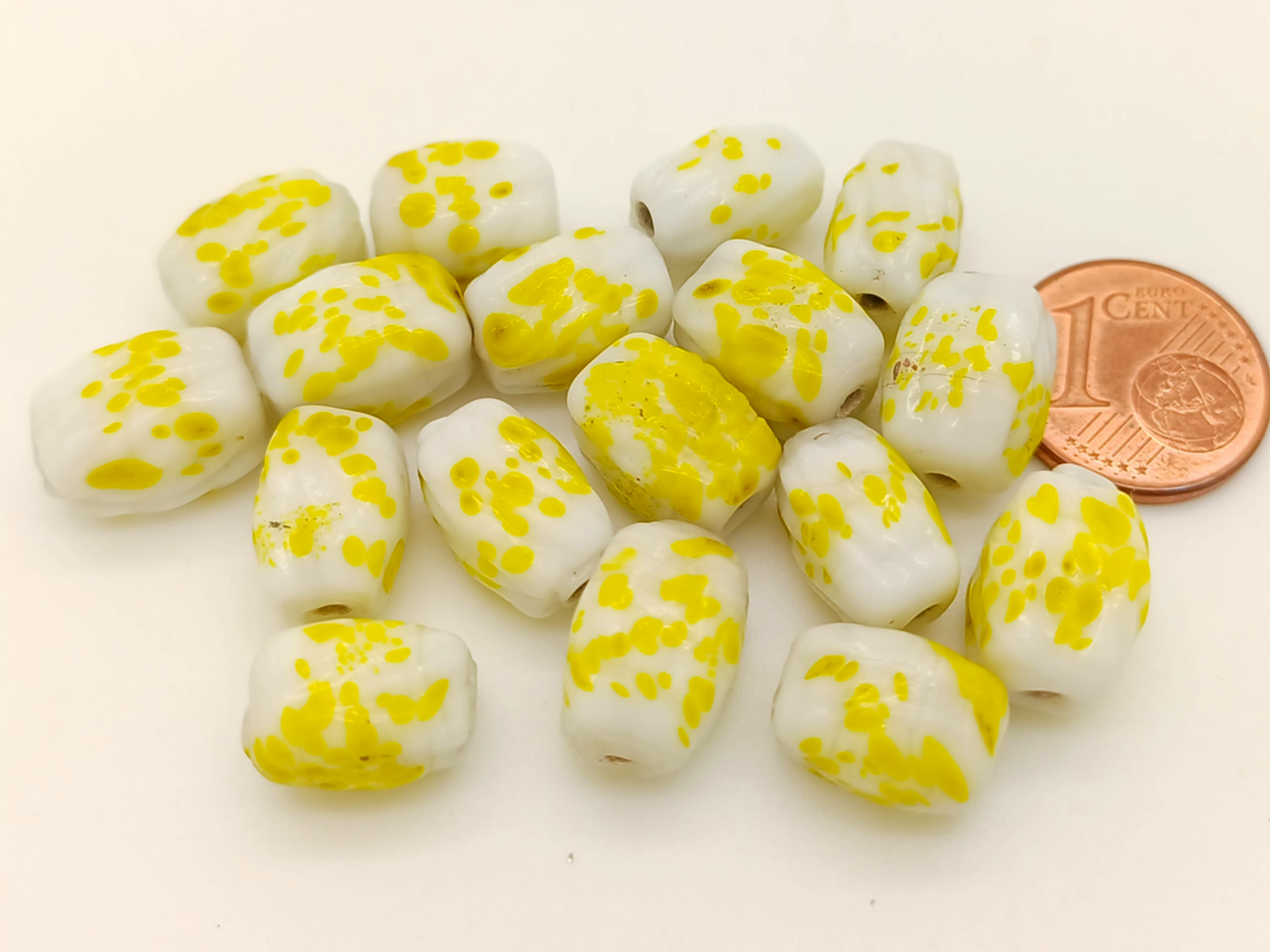 lot perles jaunes PV-lot-37