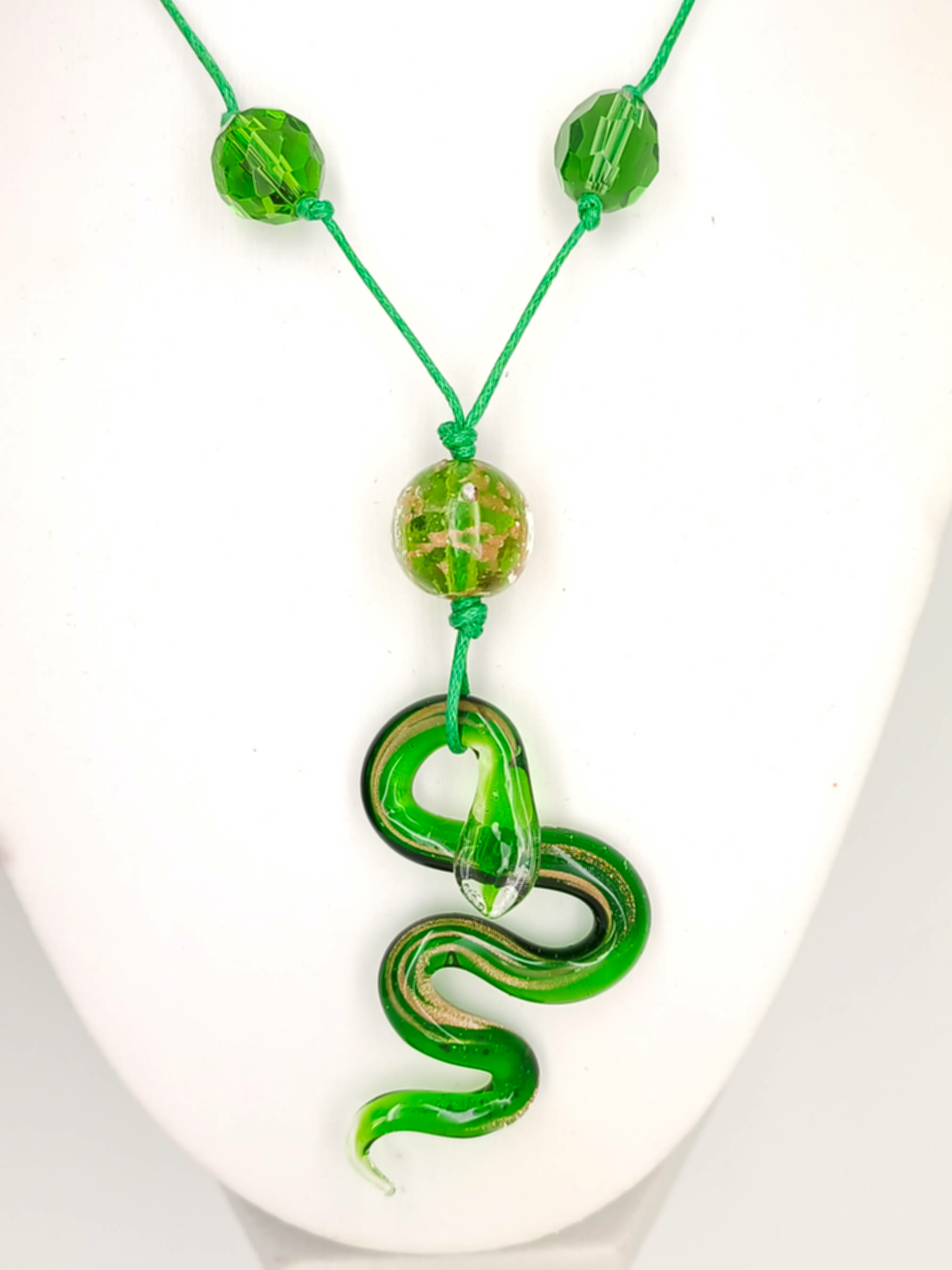collier pendentif serpent vert en verre col05 gp