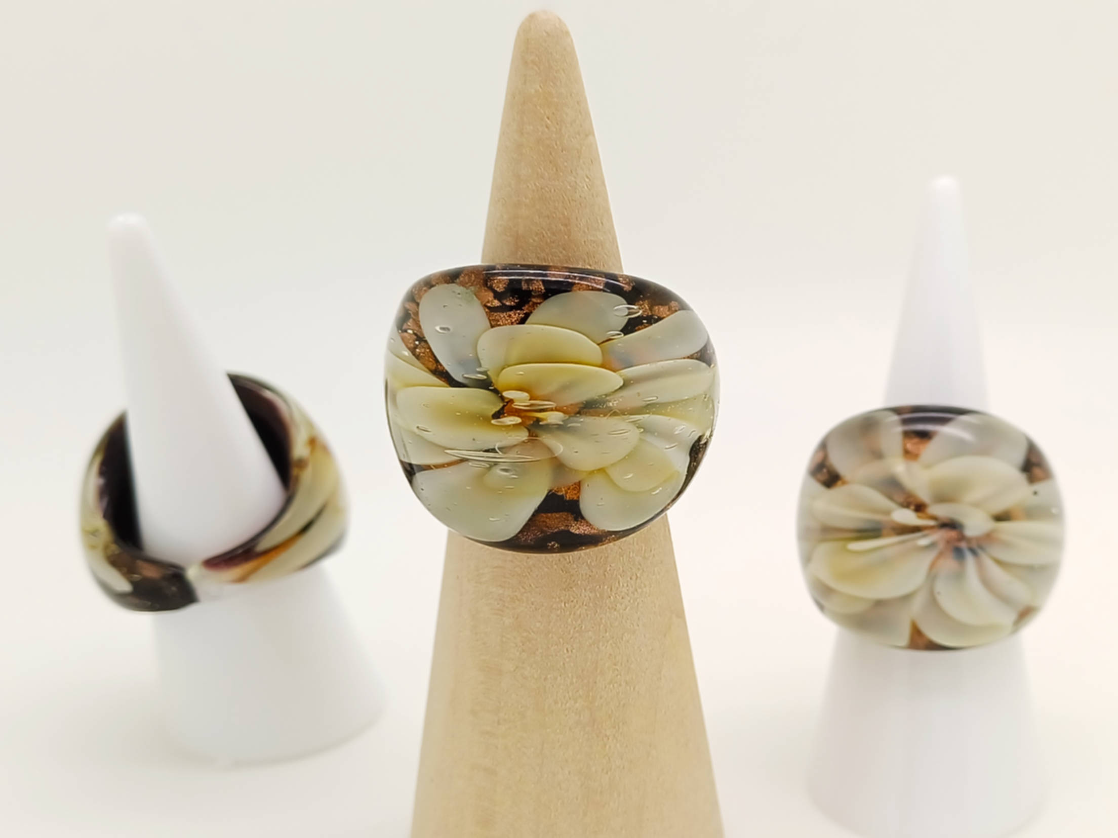 bague verre lampwork fleur creme dore BAG02-jaune