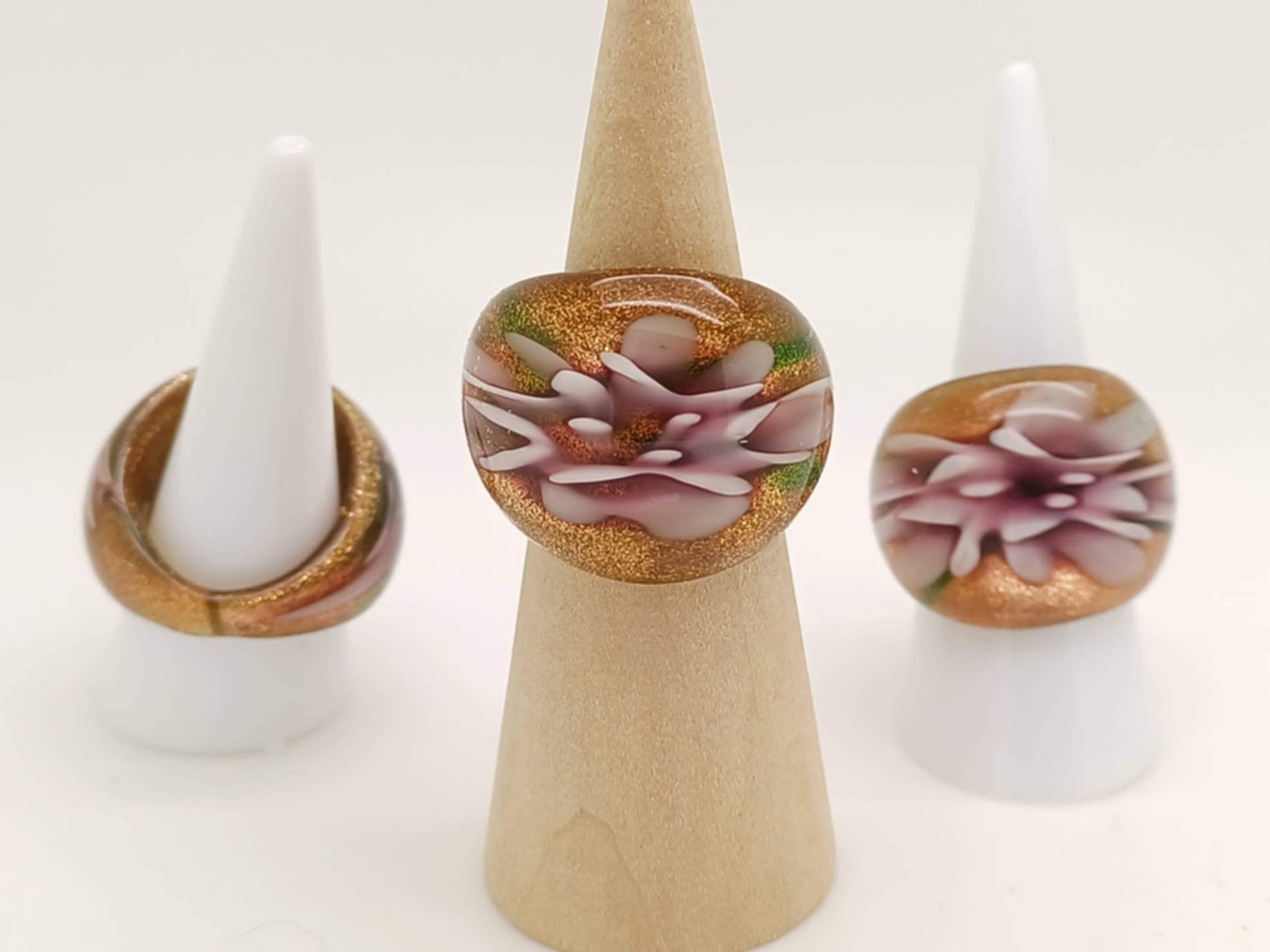 bague verre fleur violette dore vert BAG03-violet