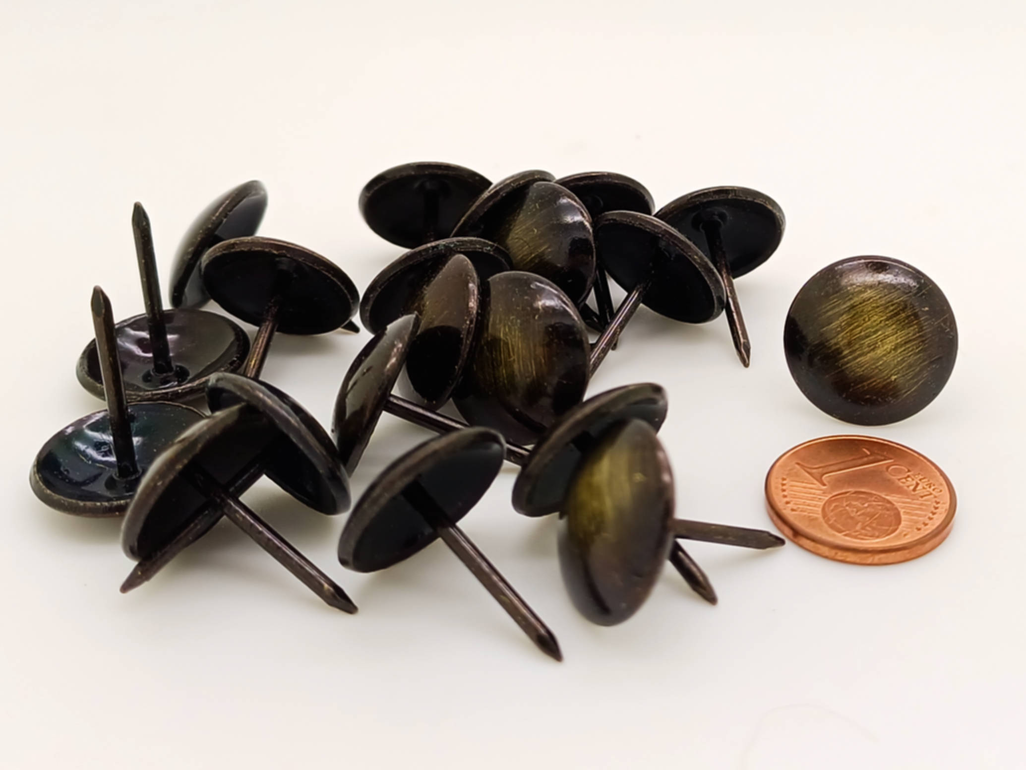 clous tapissiers 16mm bronze fonce verni