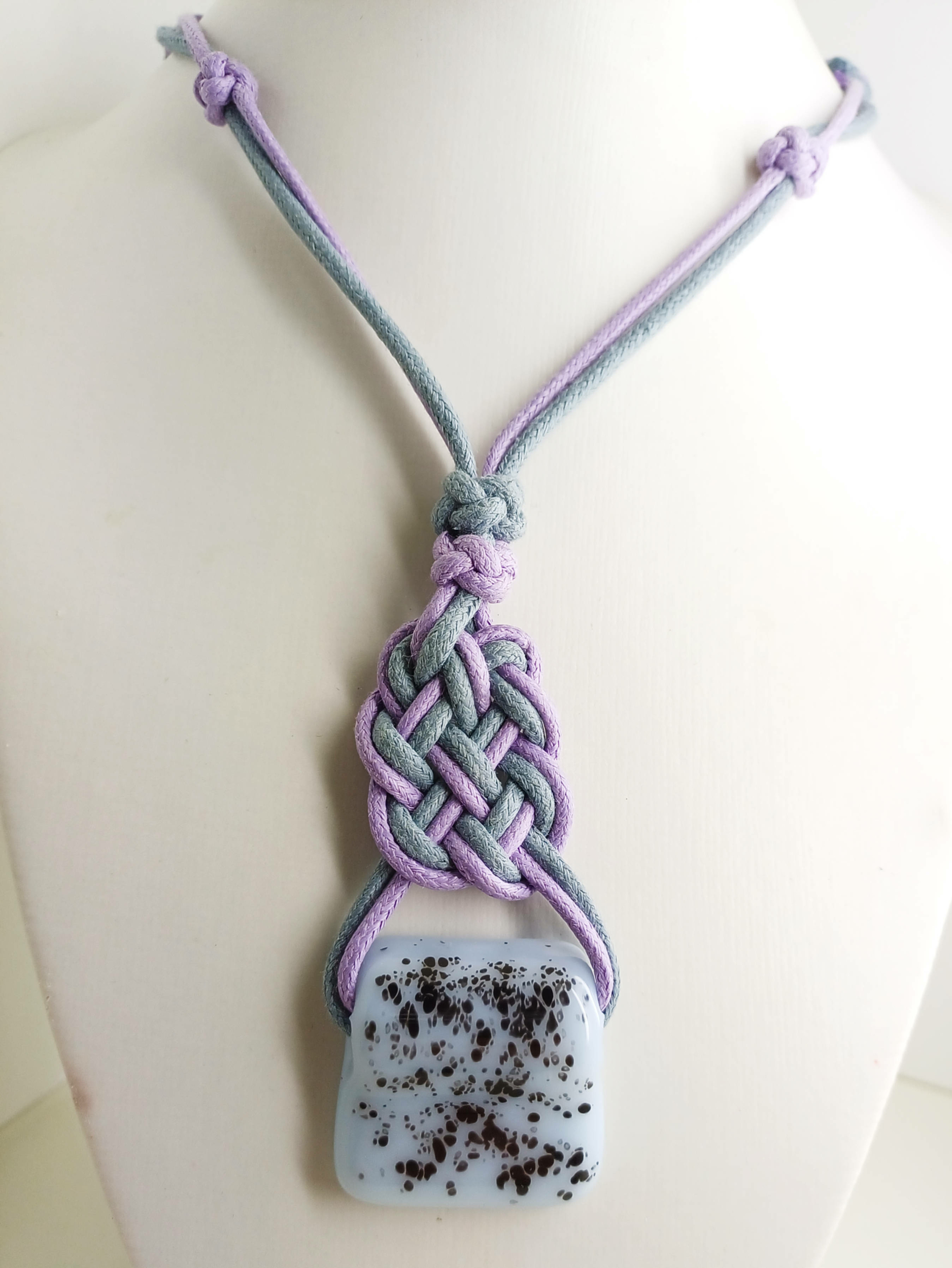 collier pendentif tresse violet gris COL12
