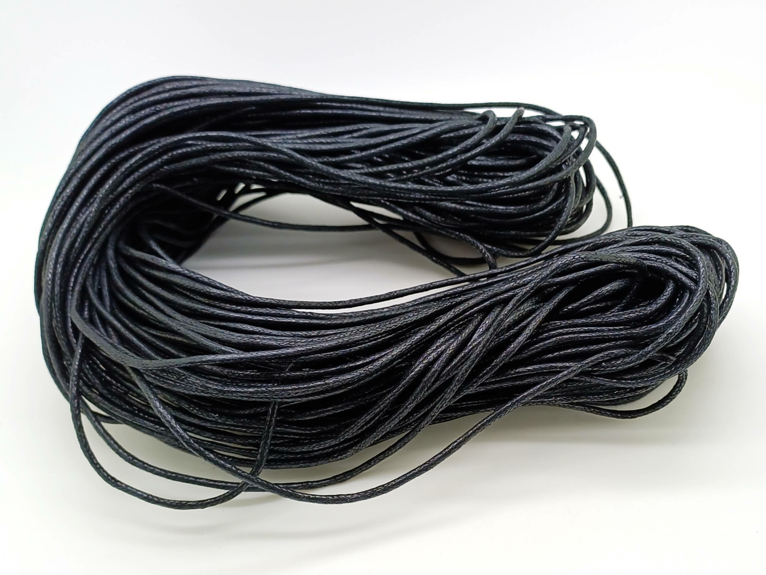 fil coton cire noir 2mm echeveau