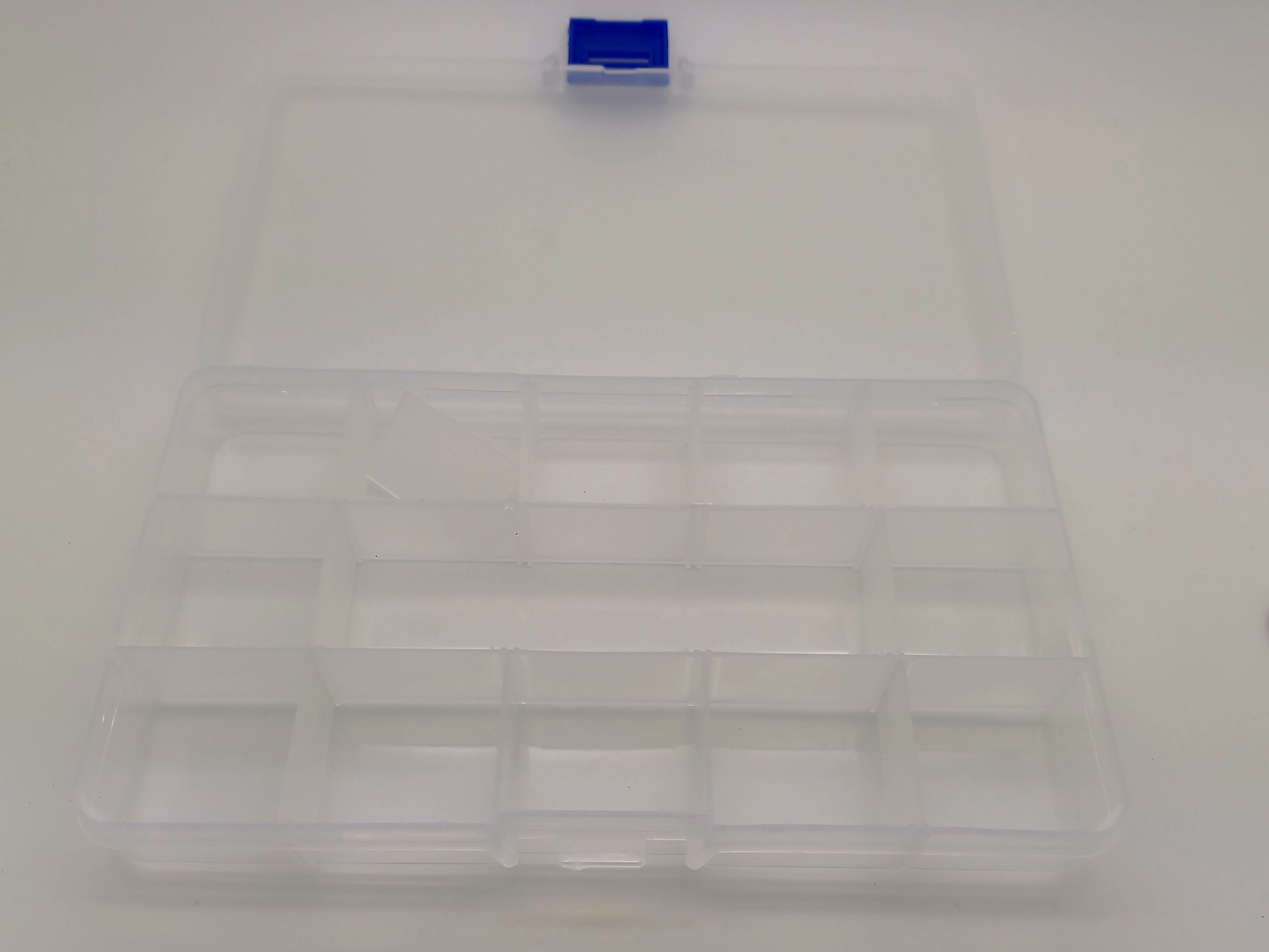 casier 15 cases plastique