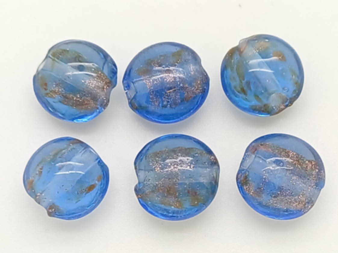 perles galets 12mm dore bleu fonce verre