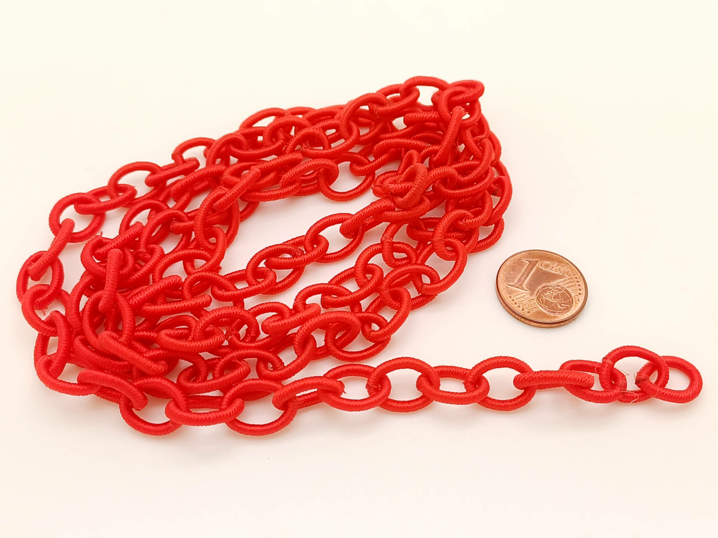 chaine nylon rouge
