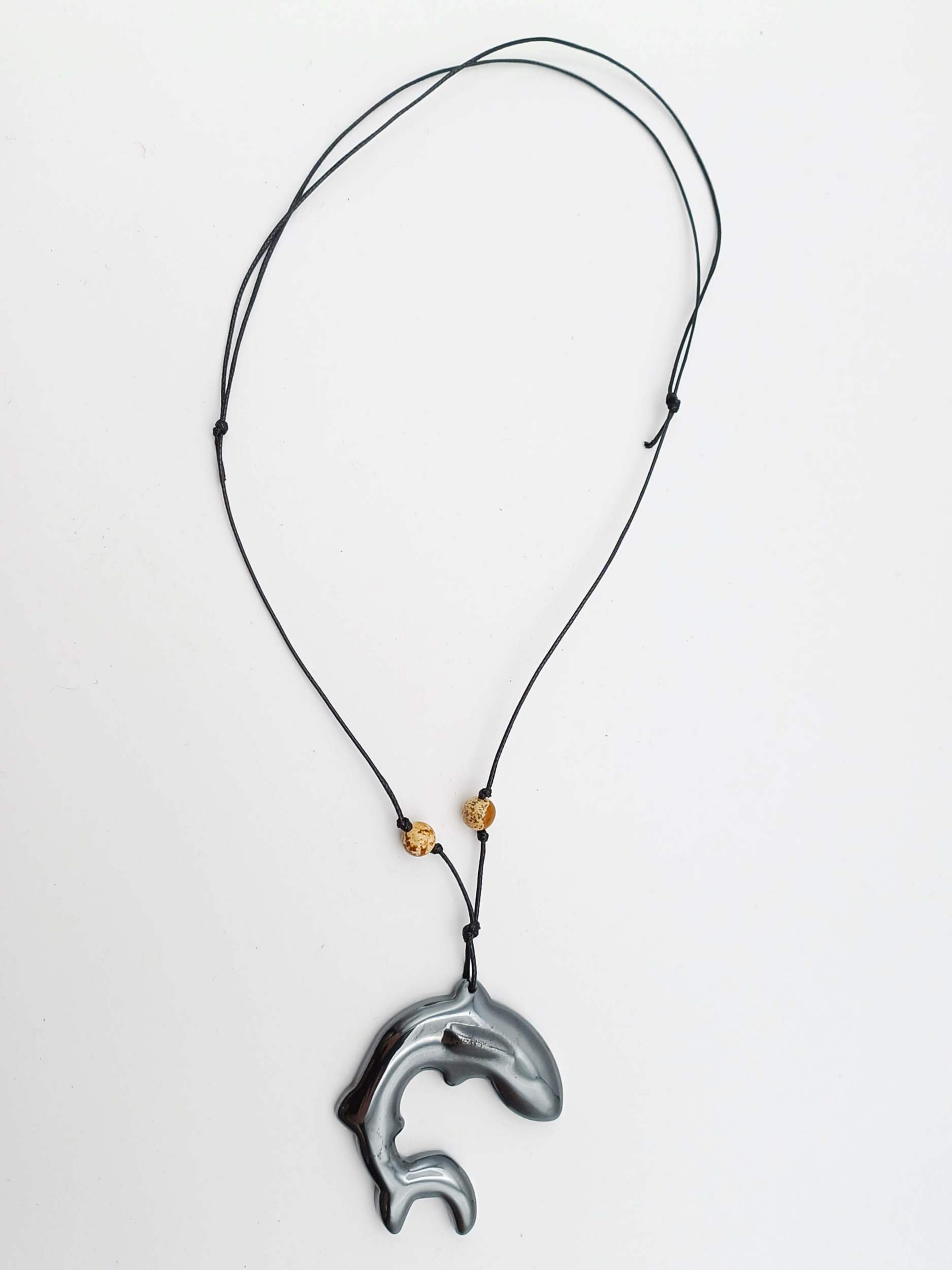 collier requin perle pierre col17