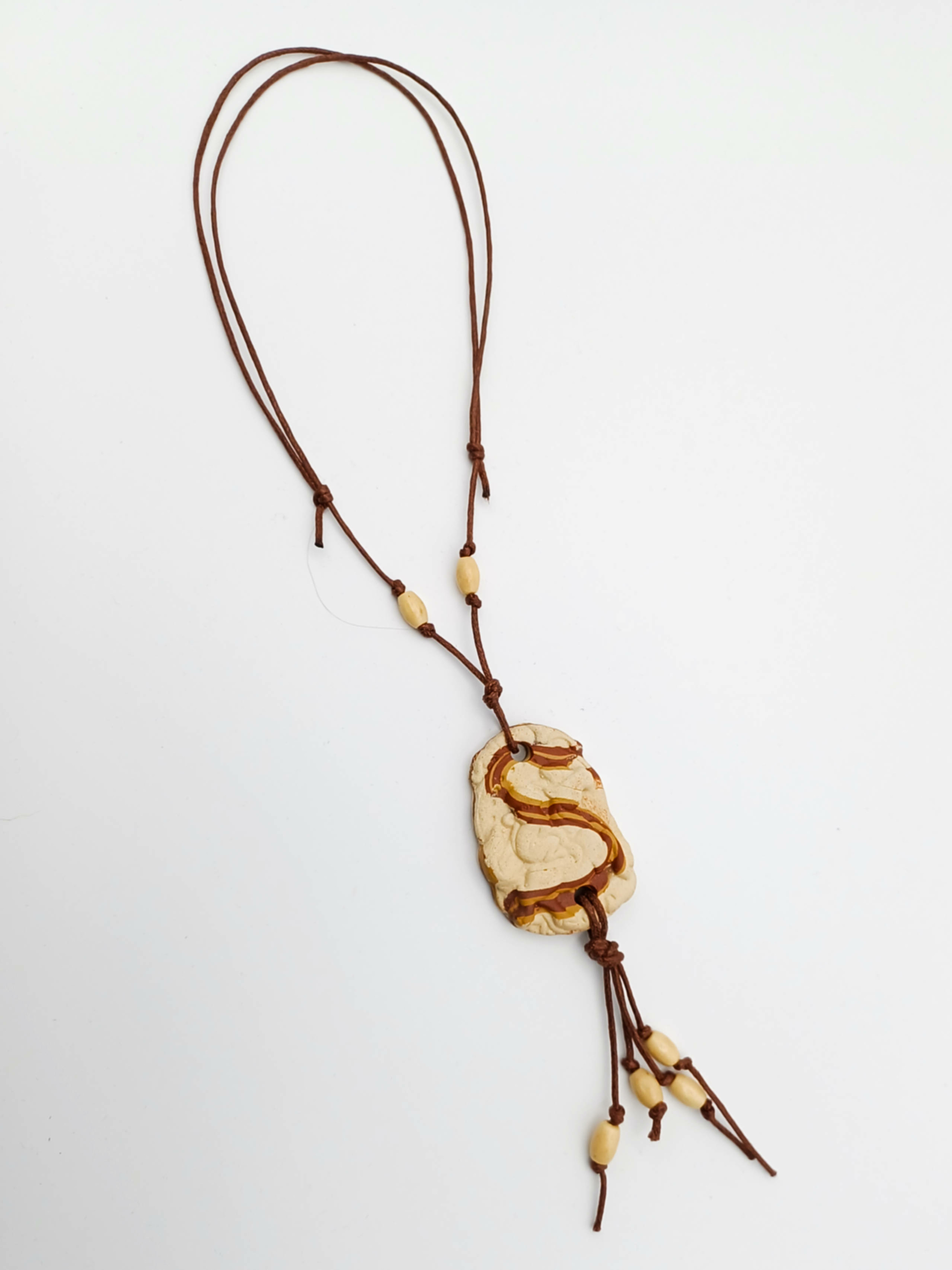collier pendentif terre ethnique COL21