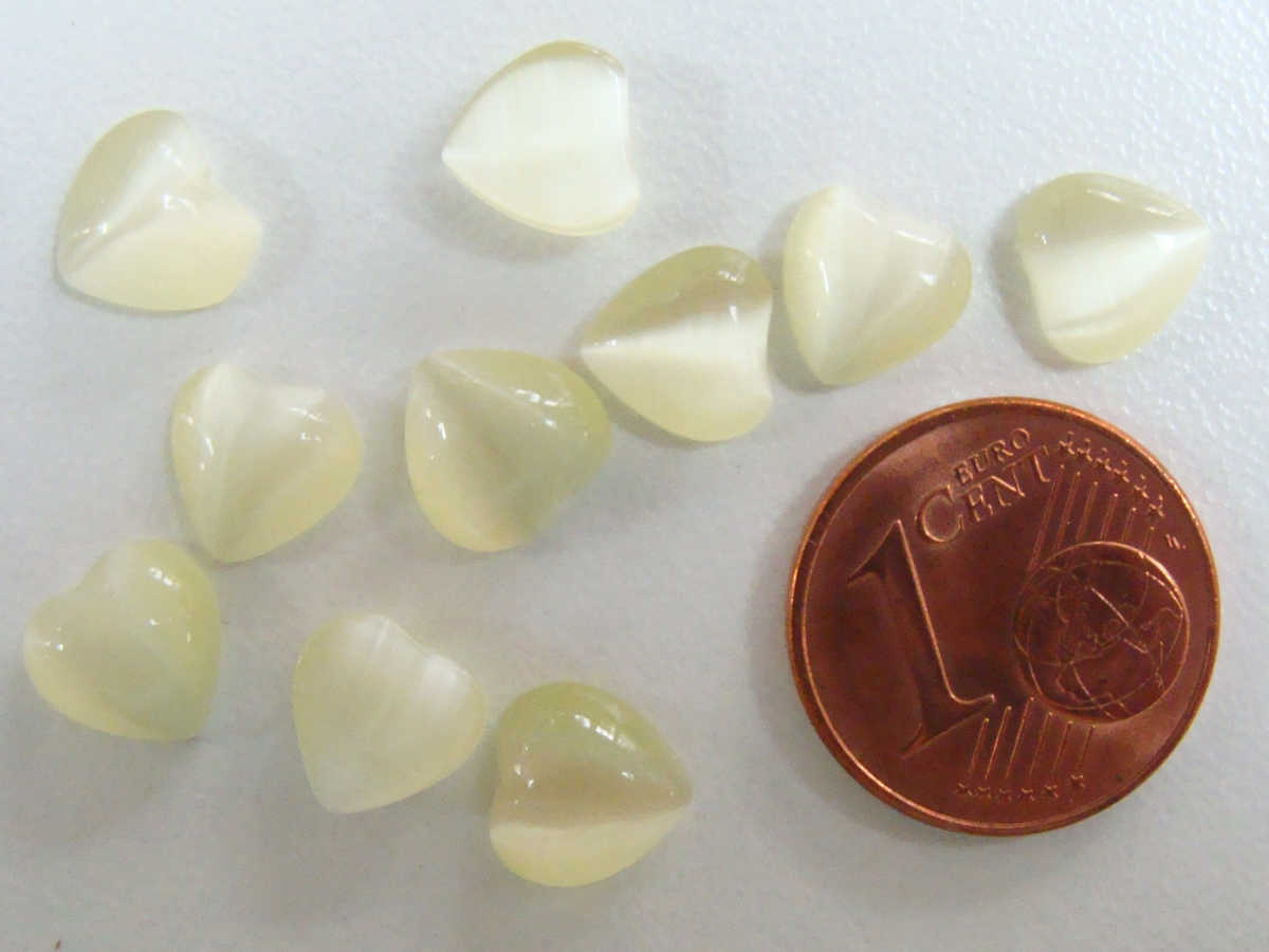 cabochon coeur 8mm jaune pale verre cab-odc-Co8-jaune-pale