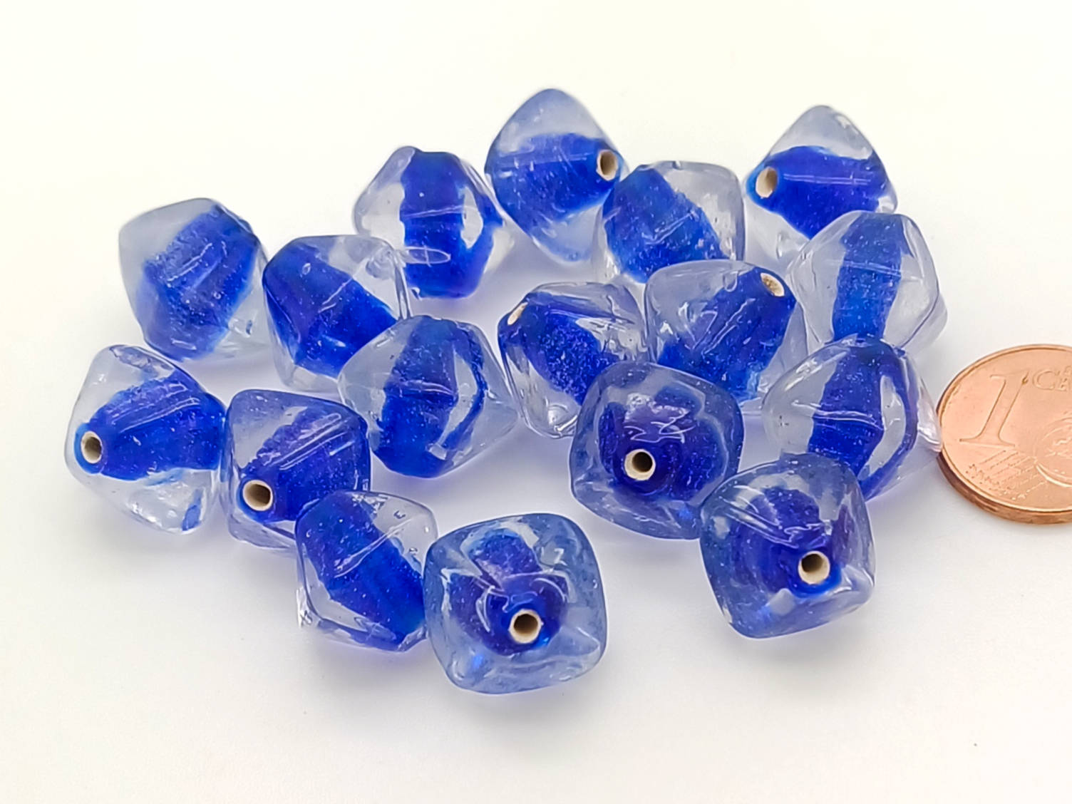 PV-lot-31 perle bleu verre