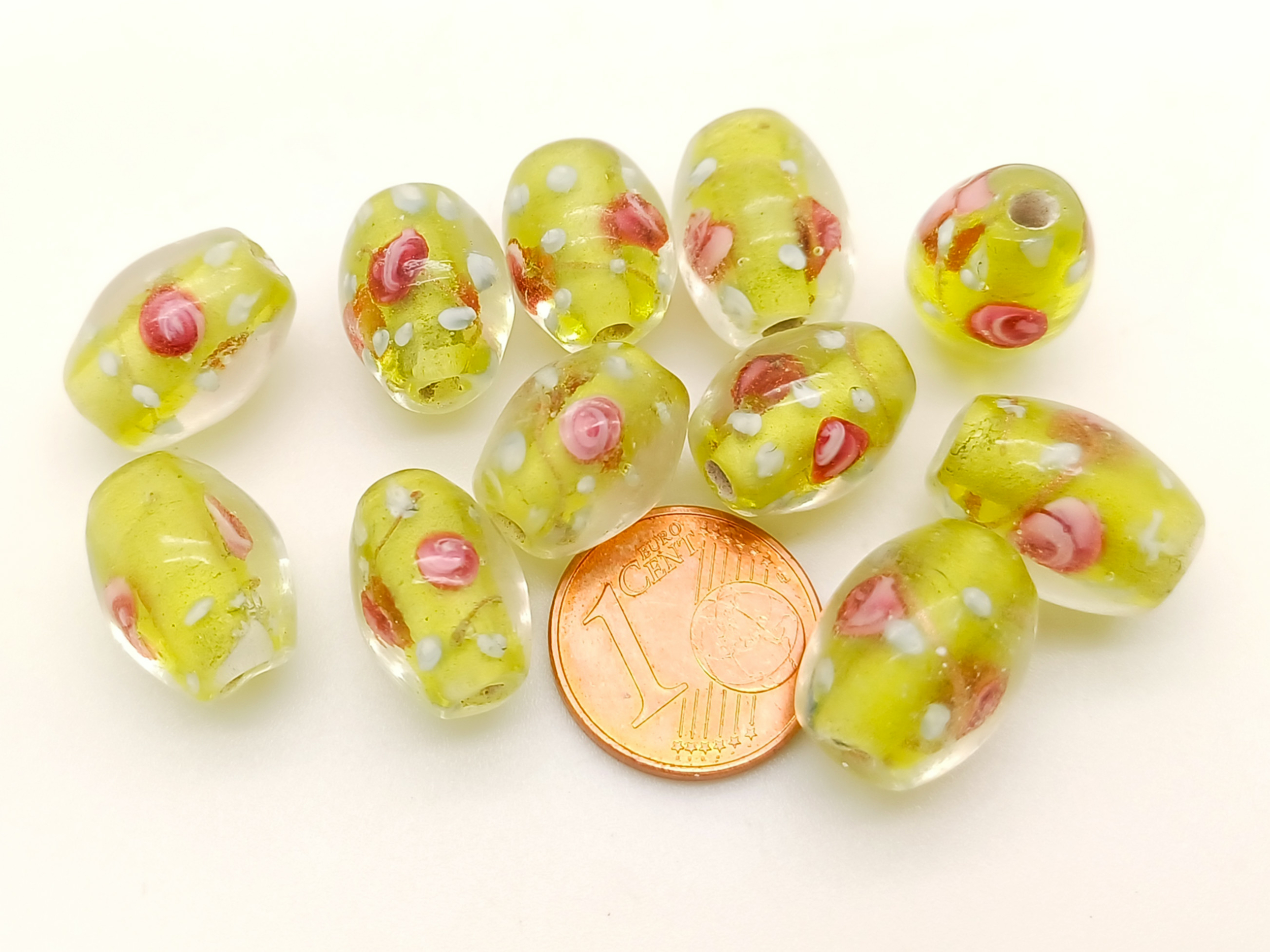 PV-lot-53 perles ovales jaunes verre